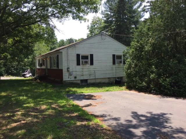 22 russell dr, pelham.JPG