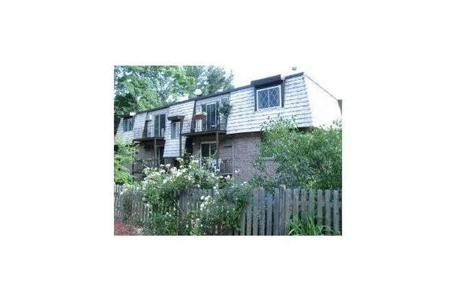3 pembroke dr, unit 20, derry.jpg