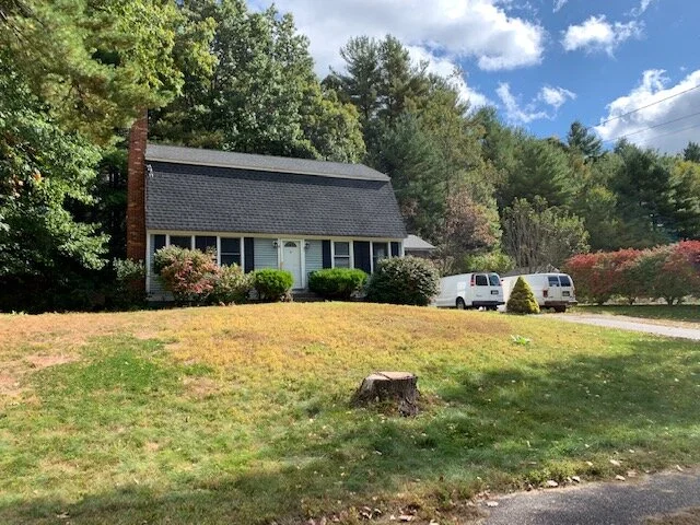 31 pioneer dr, nashua.jpeg