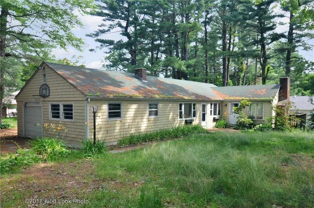 25 breezy knoll rd, smithfield.jpeg