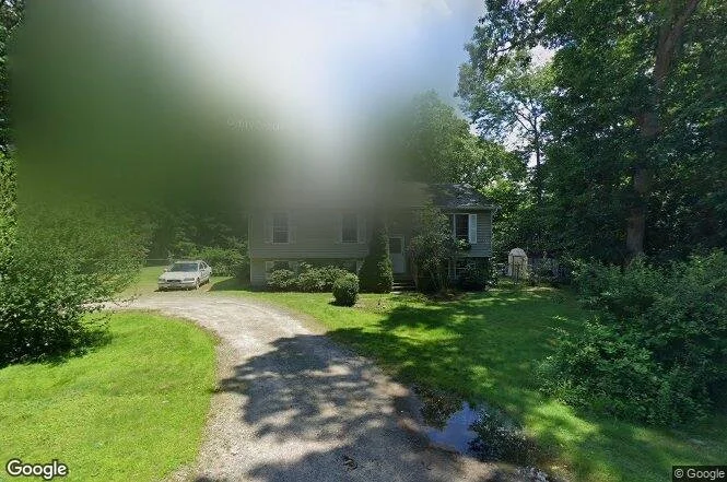 9 Hope Ave Scituate RI 02831 Landmark Auction Co LLC