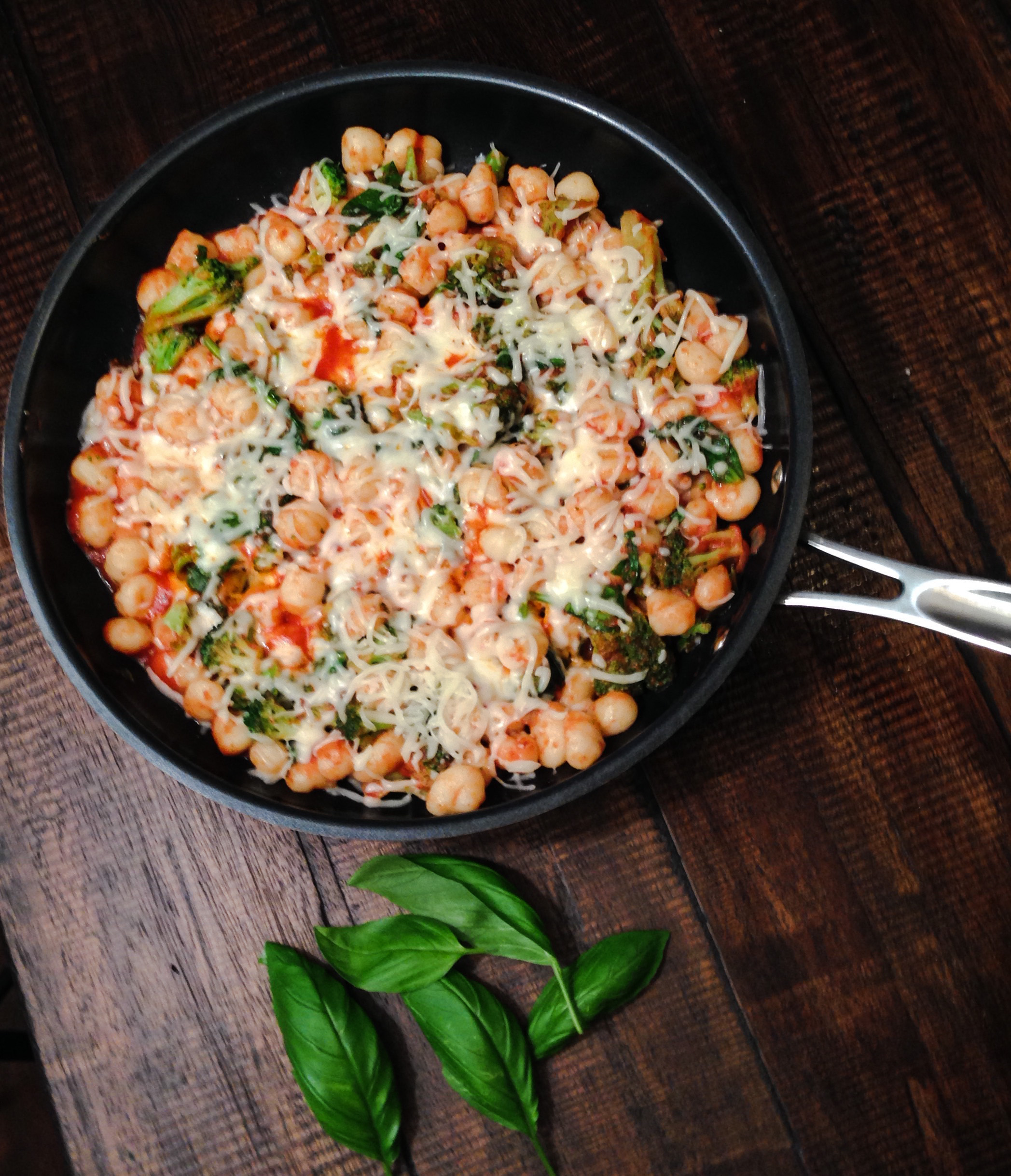 This super simple meatless dish is ready in under 30 minutes with minimal mess and without missing out on flavor.