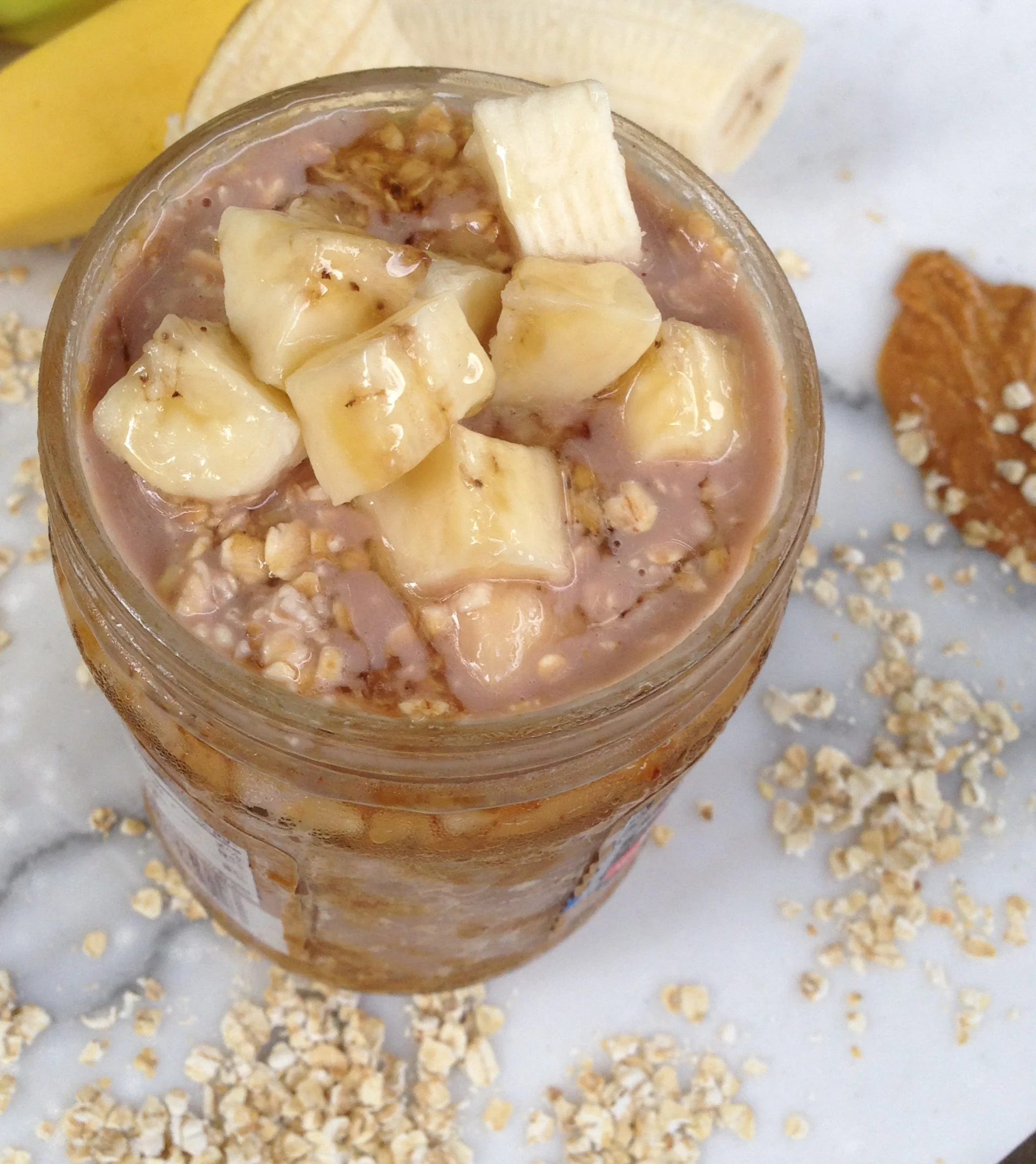 Peanut butter and chocolate are such a delicious combo and this recipe is no exception! Its the perfect use for that leftover peanut butter that never wants to come out of the jar! 