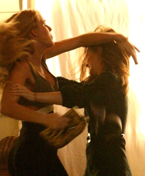 girls being mean to each other is not chic, not even when Serena and Blair do it.