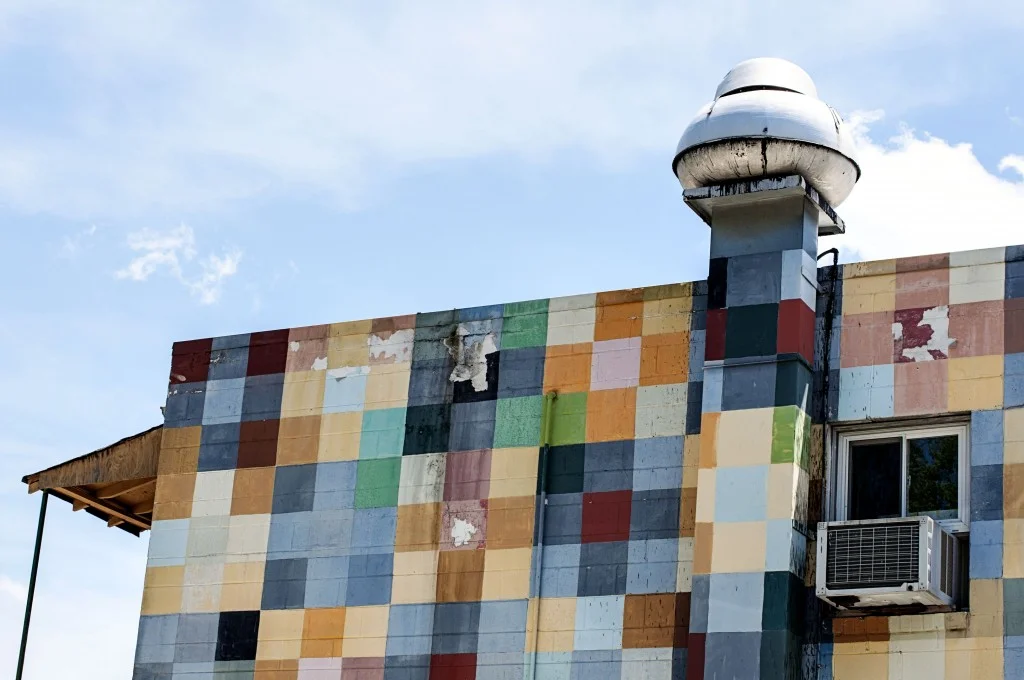 Checkmural-1024x680.jpg
