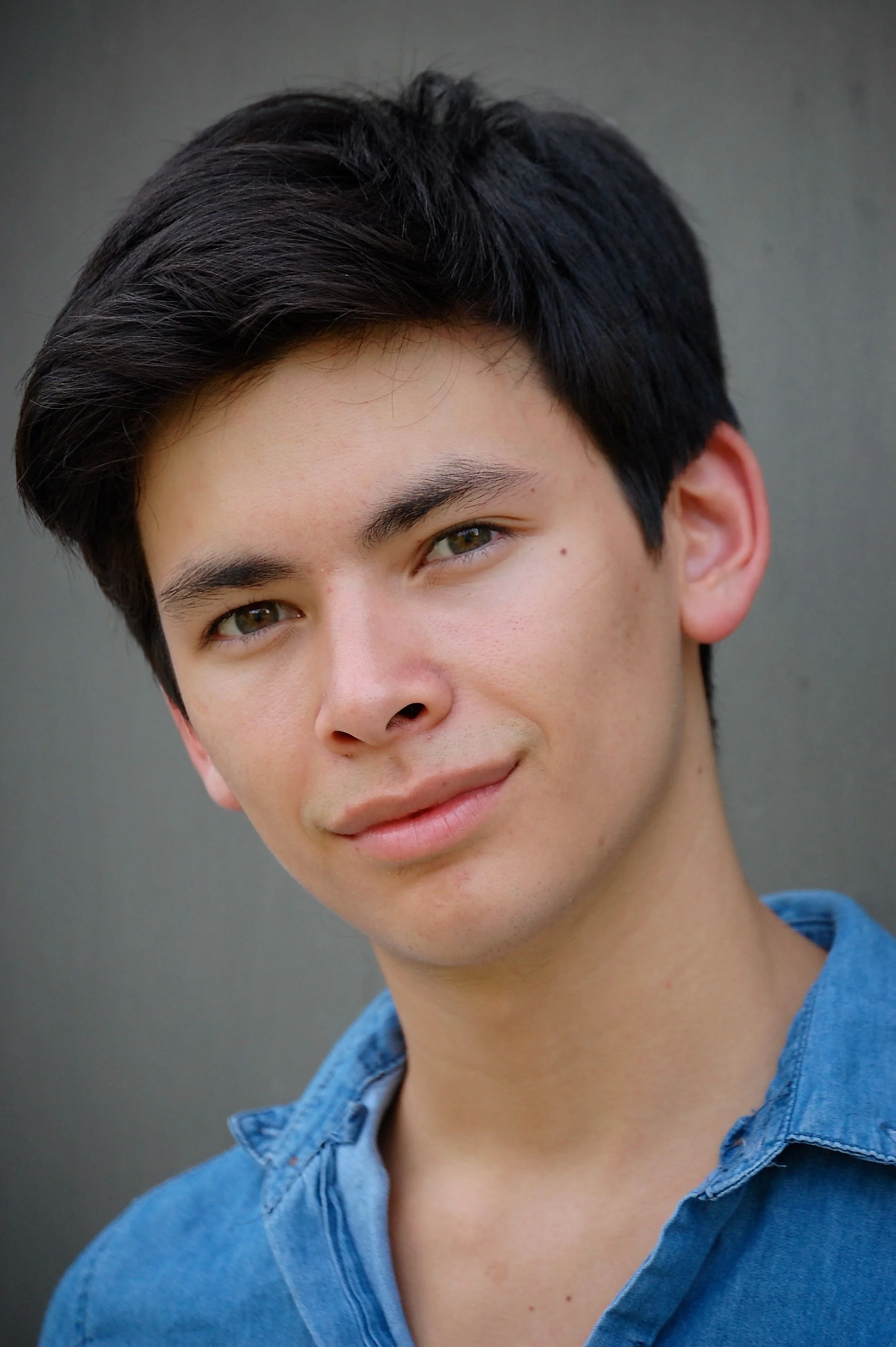 HeadshotSample.jpg