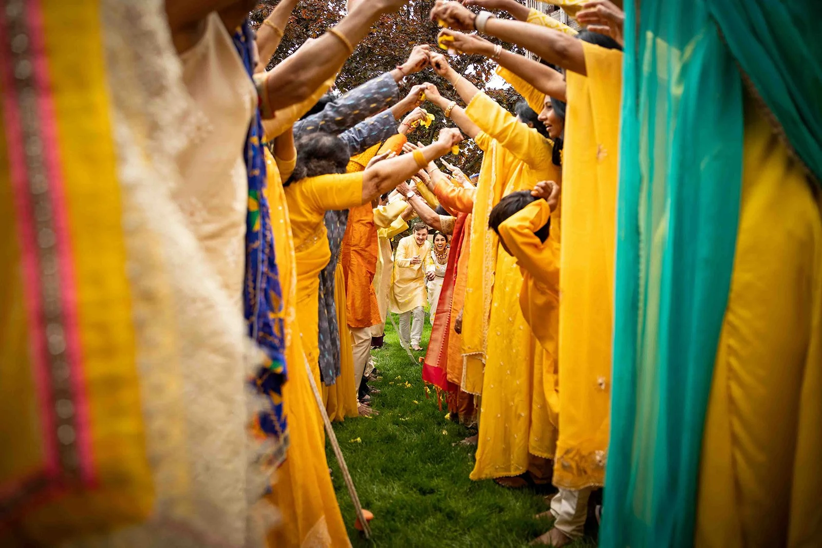 Haldi+South+Asian+Indian+Wedding+Ceremony+Adam+Michaels+Photography+Pittsburgh+Wedding+Photography-10.jpg