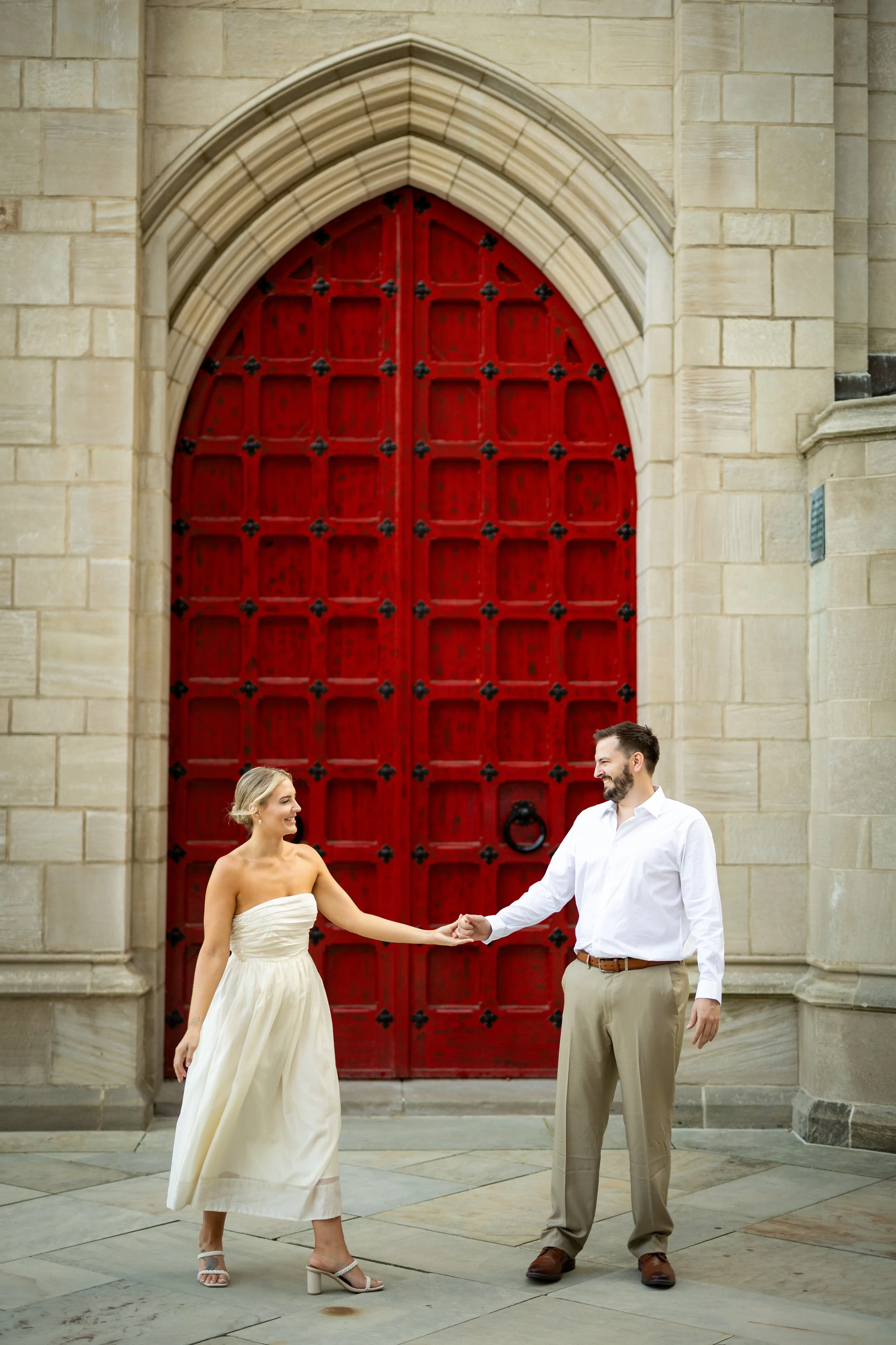 Cathedral of Learning Engagement Pictures-34.jpg