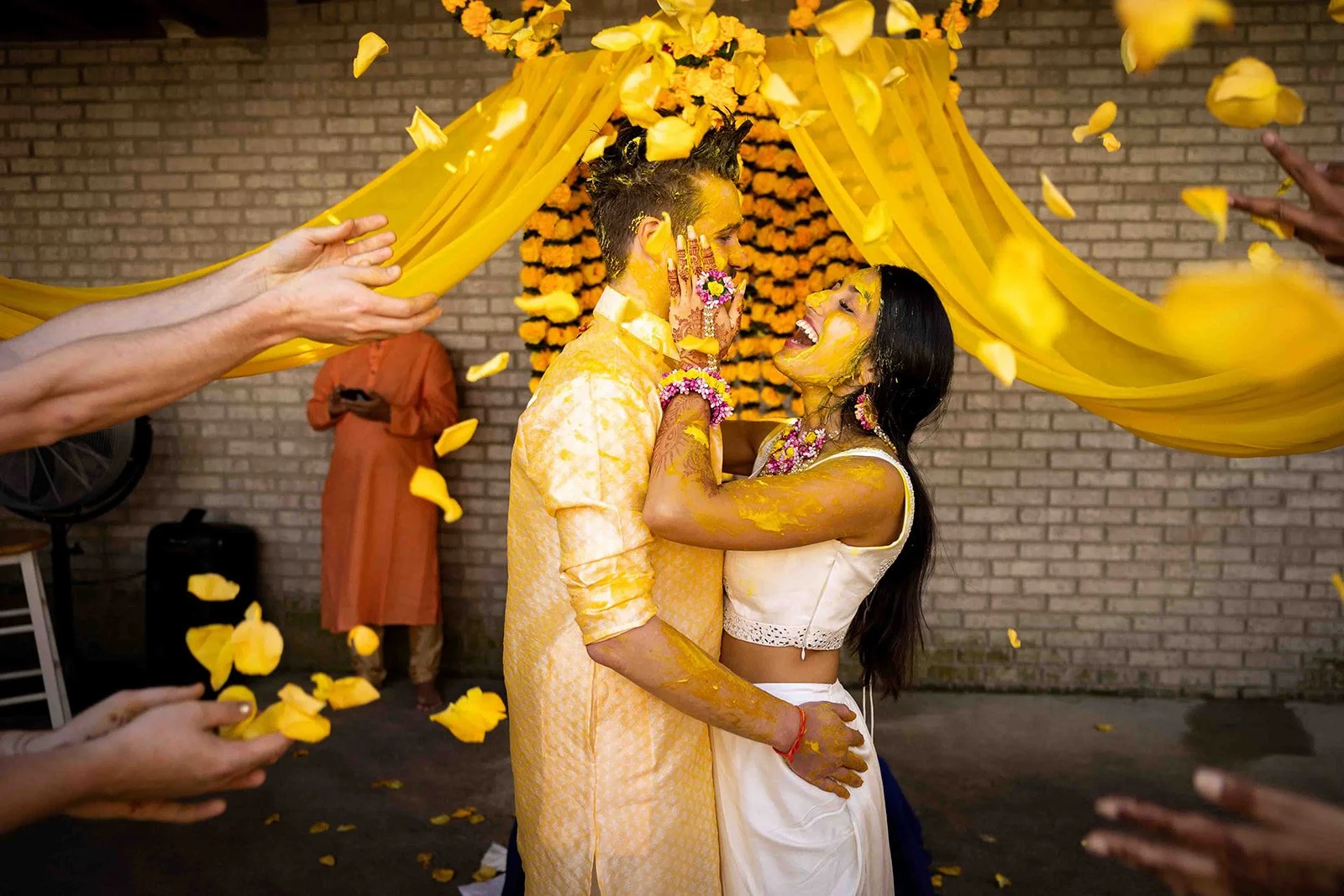 Haldi+South+Asian+Indian+Wedding+Ceremony+Adam+Michaels+Photography+Pittsburgh+Wedding+Photography-17.jpg