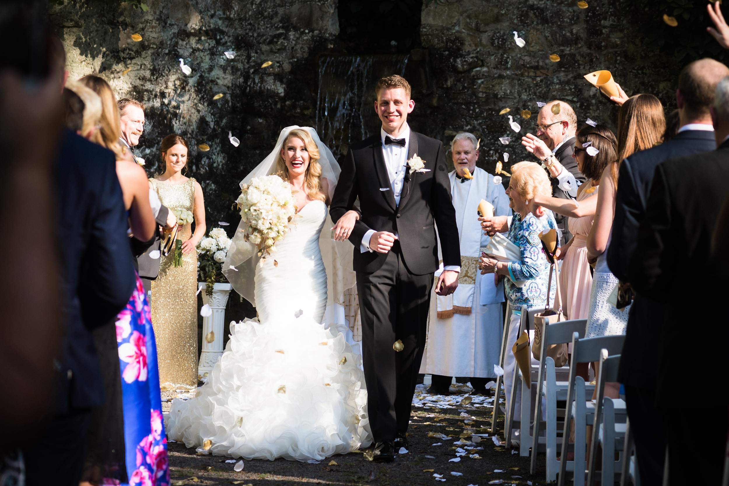 Omni Bedford Springs Confetti Wedding.jpg