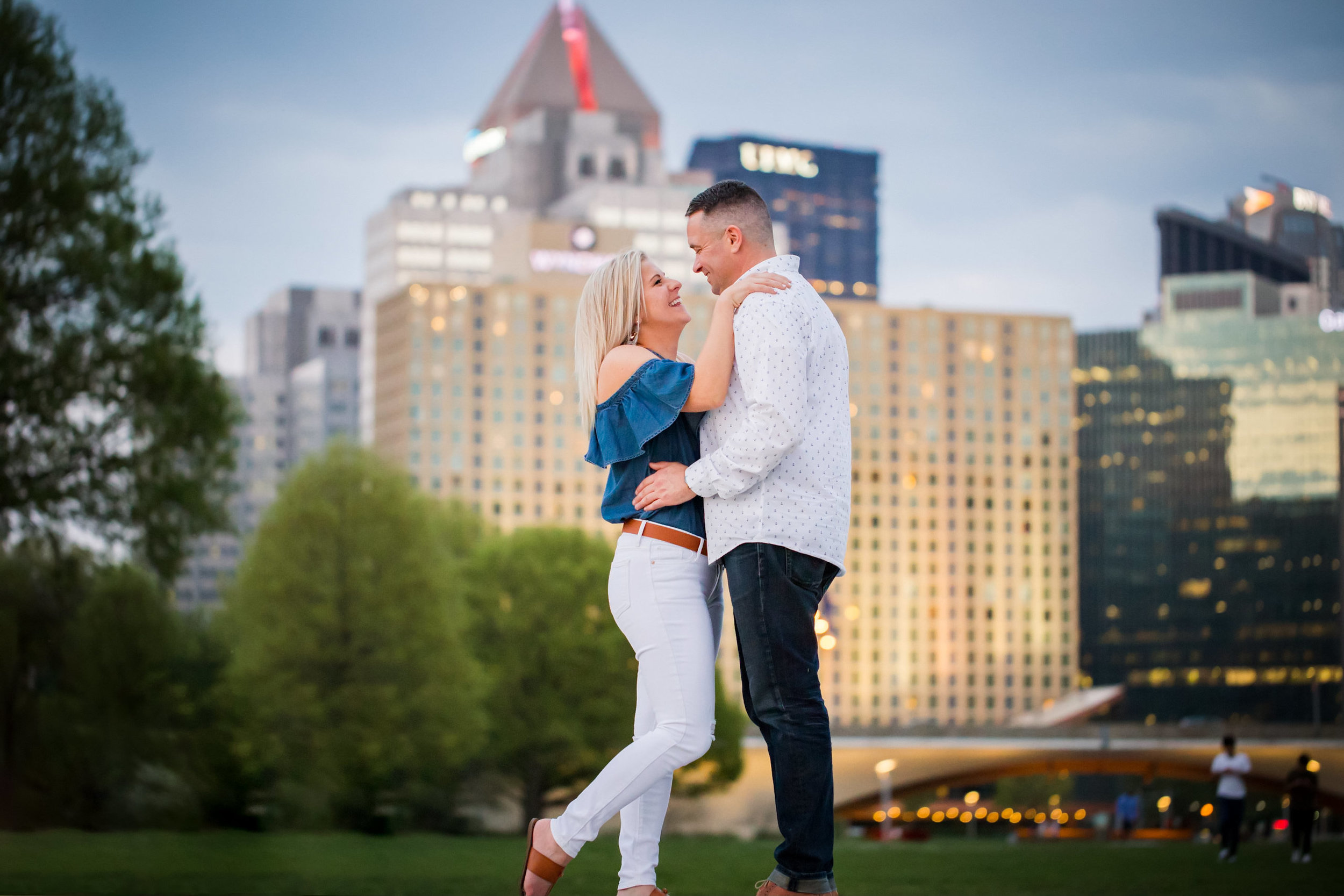 Pittsburgh Engagement Pictures-37.jpg