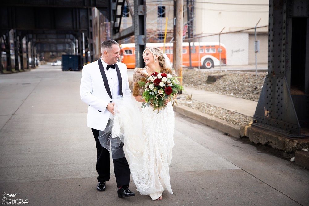 Pittsburgh Strip District 33rd Street Wedding Pictures_2902.jpg