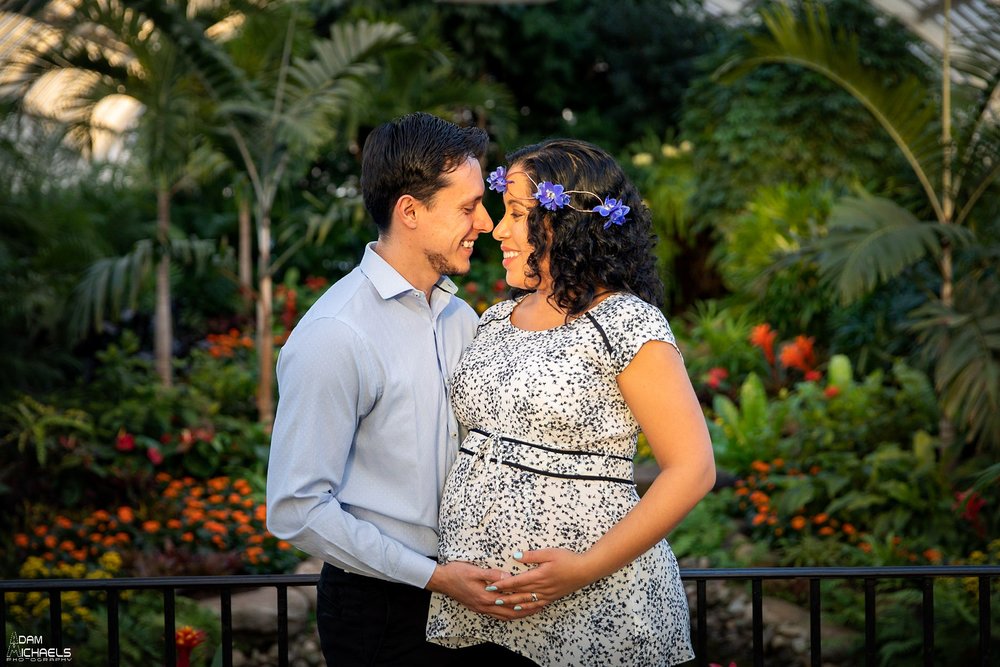 Pittsburgh Maternity Pictures Phipps Conservatory_3097.jpg