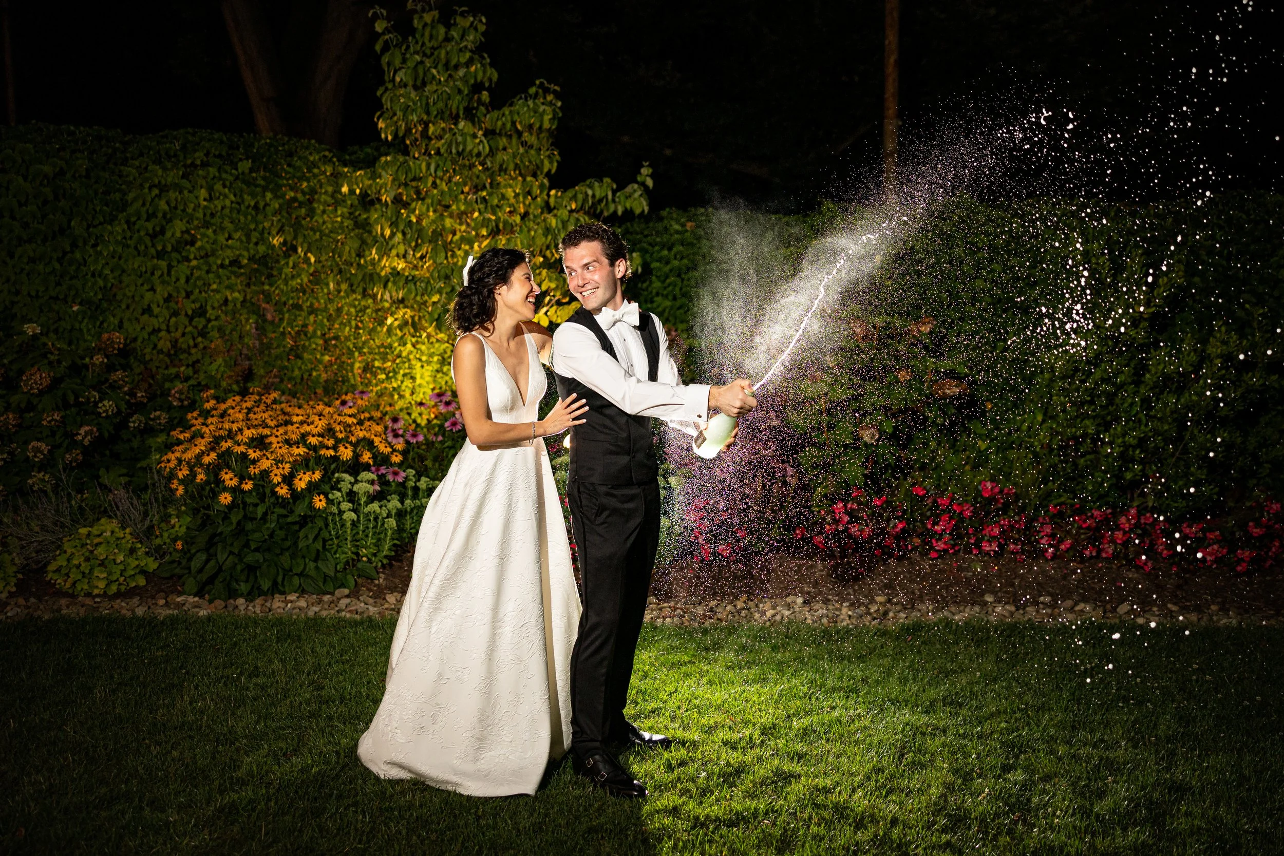National+Aviary+Lake+Elizabeth+Allegheny+Commons+Adam+Michaels+Photography+Pittsburgh+Wedding+Photography-95.jpg