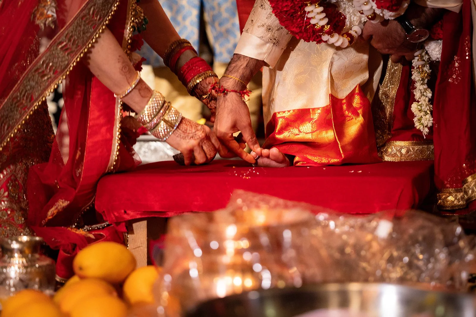 South+Asian+Indian+Wedding+Ceremony+Varmal+Saptapadi+Jaimala+Adam+Michaels+Photography+Pittsburgh+Wedding+Photography-46.jpg