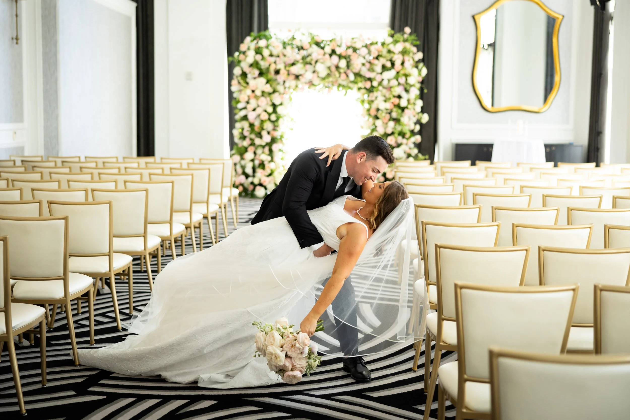Kimpton+Hotel+Monaco+Pittsburgh+Adam+Michaels+Photography+Pittsburgh+Wedding+Photography-99.jpg