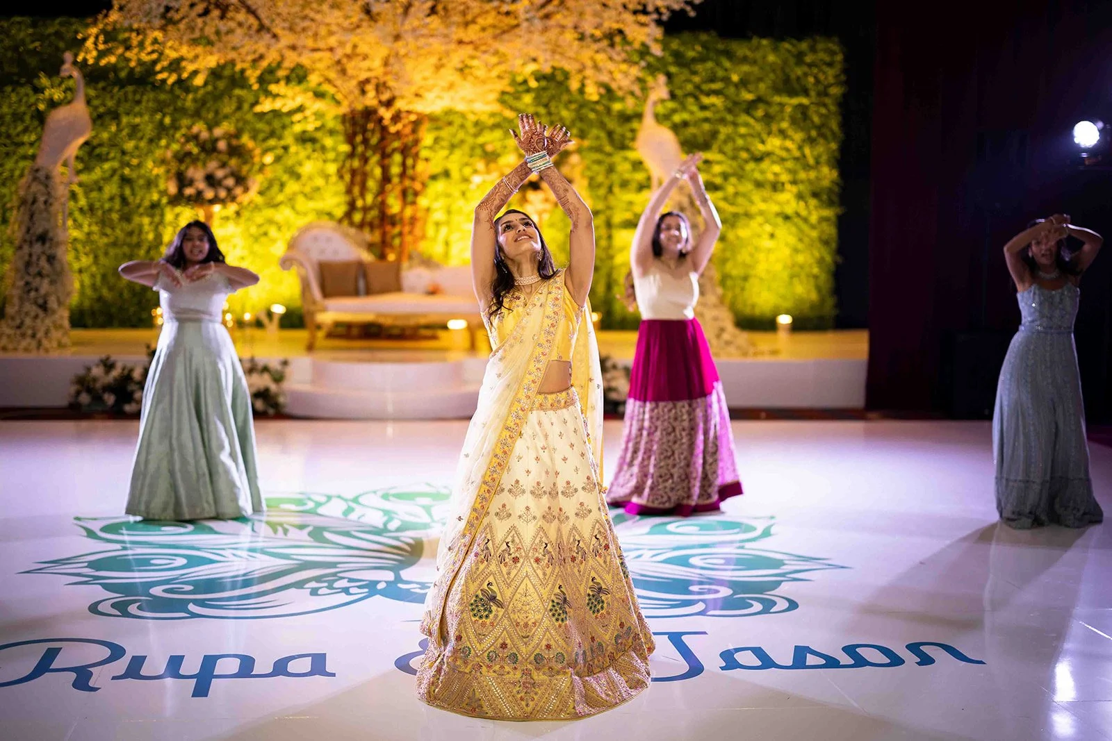 South+Asian+Indian+Wedding+Reception+Adam+Michaels+Photography+Pittsburgh+Wedding+Photography-32.jpg