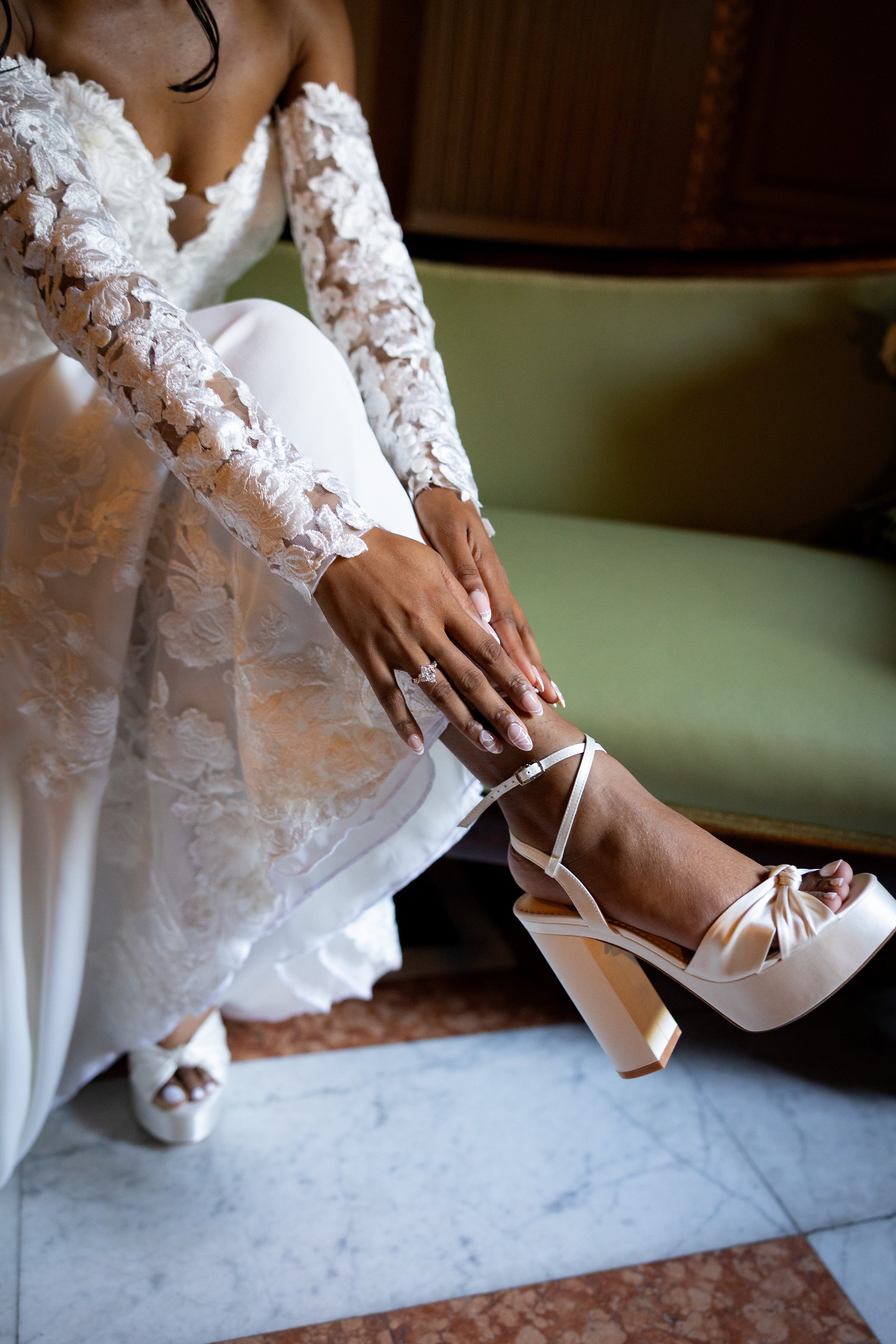 Carnegie Museum Wedding Pictures-17.jpg