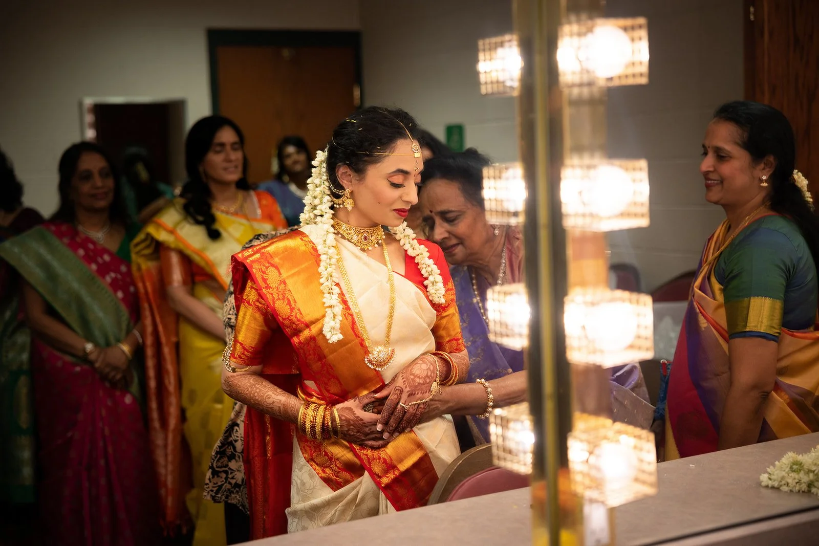 South+Asian+Indian+Wedding+Ceremony+Varmal+Saptapadi+Jaimala+Adam+Michaels+Photography+Pittsburgh+Wedding+Photography-18.jpg
