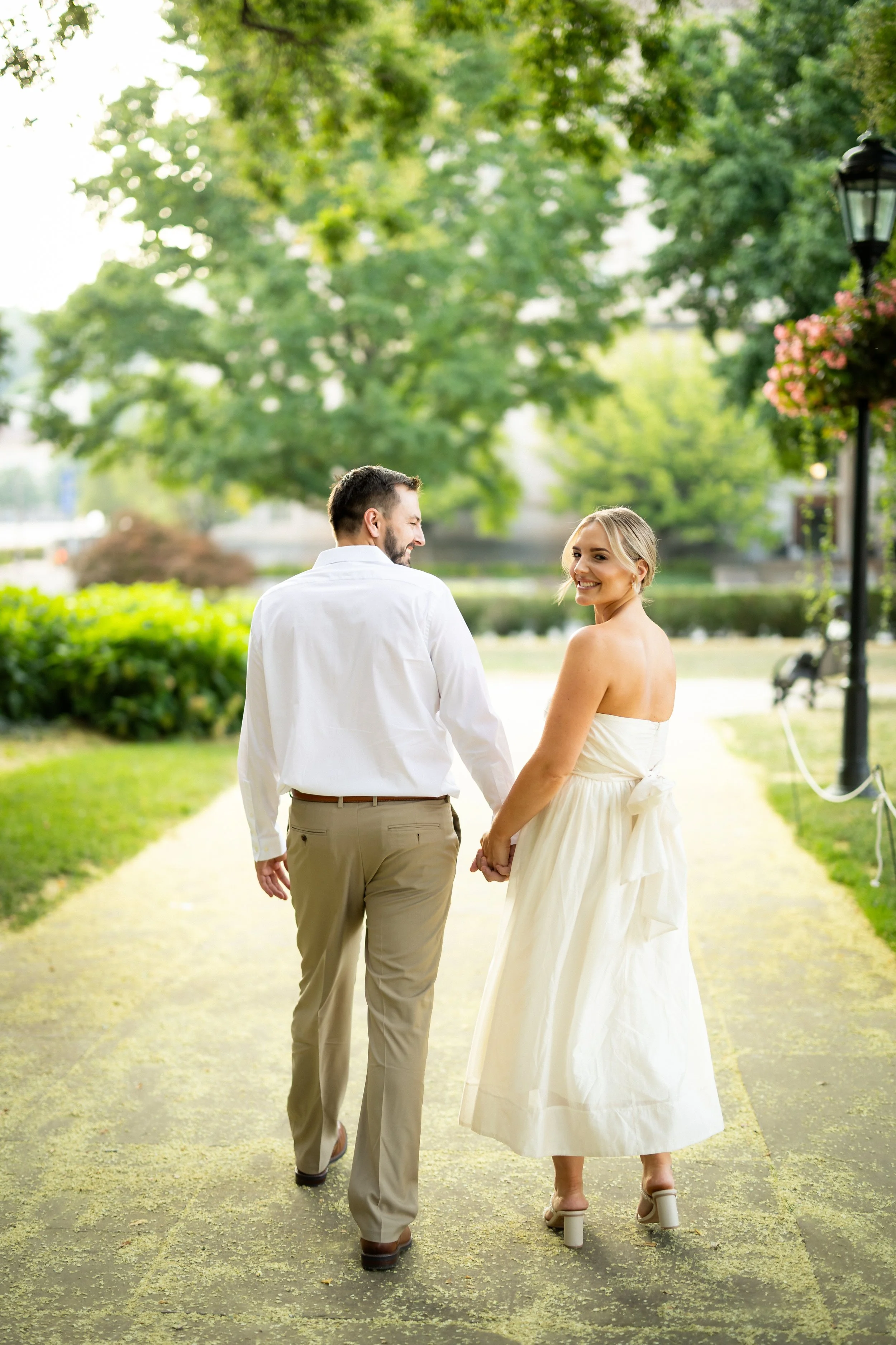 Cathedral of Learning Engagement Pictures-23.jpg