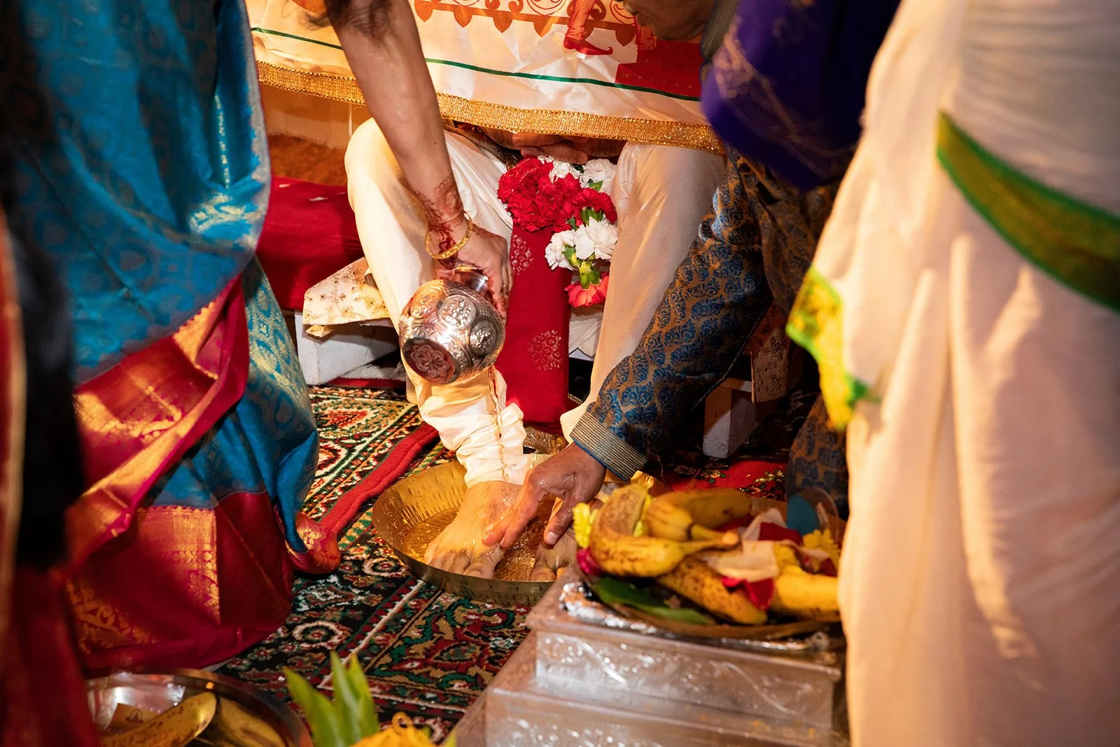 South+Asian+Indian+Wedding+Ceremony+Varmal+Saptapadi+Jaimala+Adam+Michaels+Photography+Pittsburgh+Wedding+Photography-10.jpg