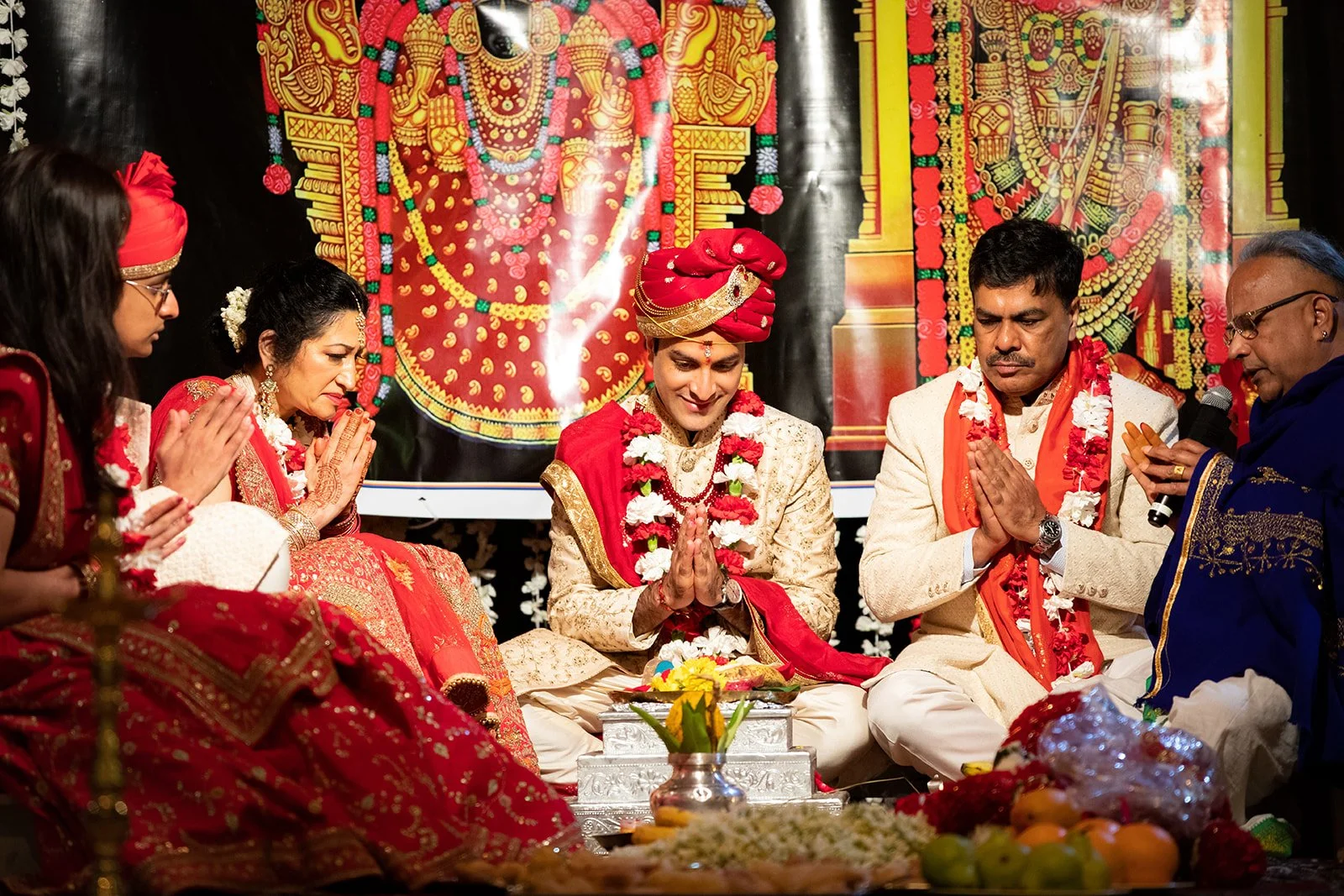 South+Asian+Indian+Wedding+Ceremony+Varmal+Saptapadi+Jaimala+Adam+Michaels+Photography+Pittsburgh+Wedding+Photography-1.jpg