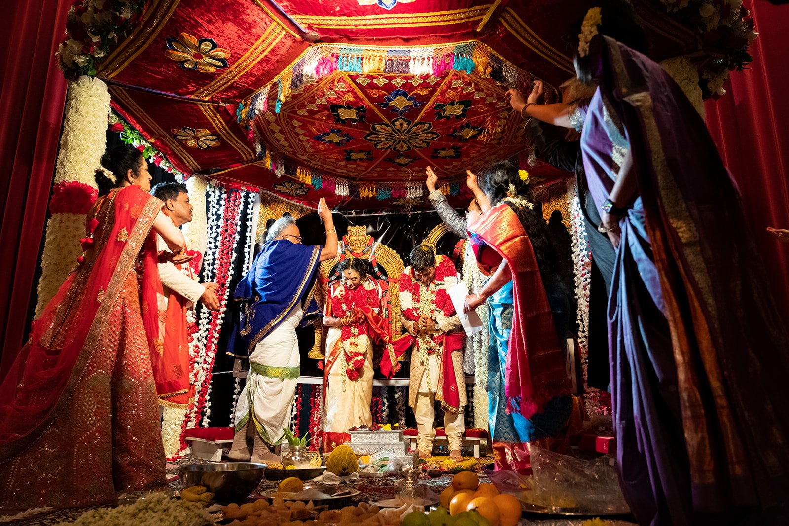 South+Asian+Indian+Wedding+Ceremony+Varmal+Saptapadi+Jaimala+Adam+Michaels+Photography+Pittsburgh+Wedding+Photography-55.jpg
