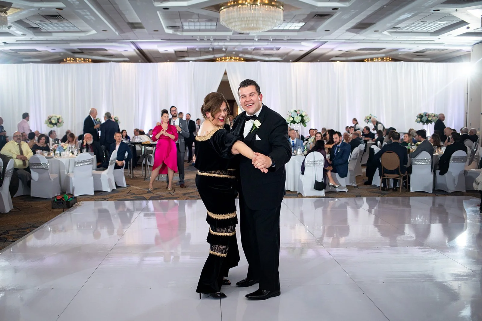 Greek+Orthodox+Serbian+Orthodox+Ukranian+Orthodox+Wedding+Adam+Michaels+Photography+Pittsburgh+Wedding+Photography-29.jpg