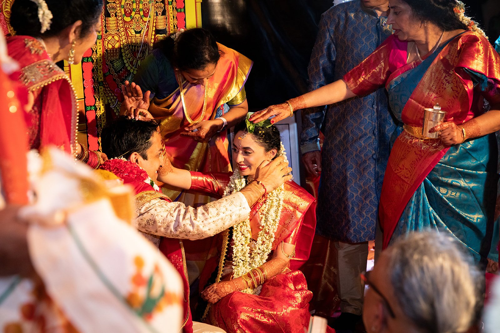 South+Asian+Indian+Wedding+Ceremony+Varmal+Saptapadi+Jaimala+Adam+Michaels+Photography+Pittsburgh+Wedding+Photography-14.jpg