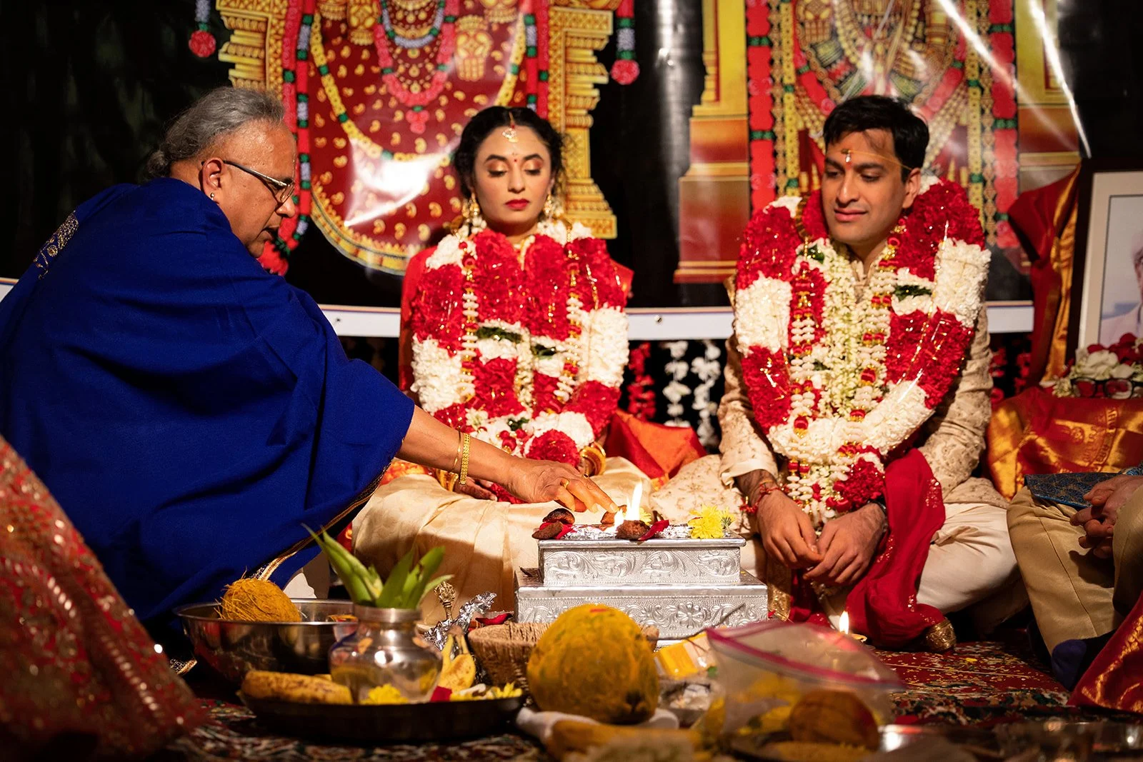 South+Asian+Indian+Wedding+Ceremony+Varmal+Saptapadi+Jaimala+Adam+Michaels+Photography+Pittsburgh+Wedding+Photography-40.jpg