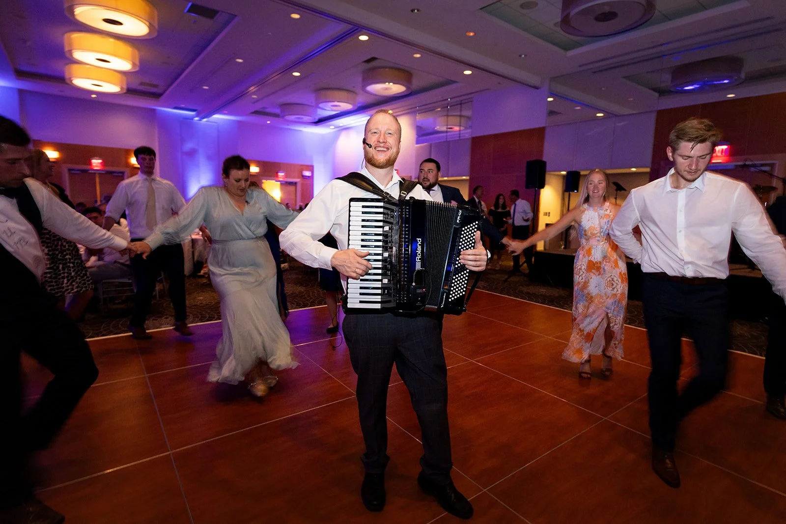 Greek+Orthodox+Serbian+Orthodox+Ukranian+Orthodox+Wedding+Adam+Michaels+Photography+Pittsburgh+Wedding+Photography-116.jpg