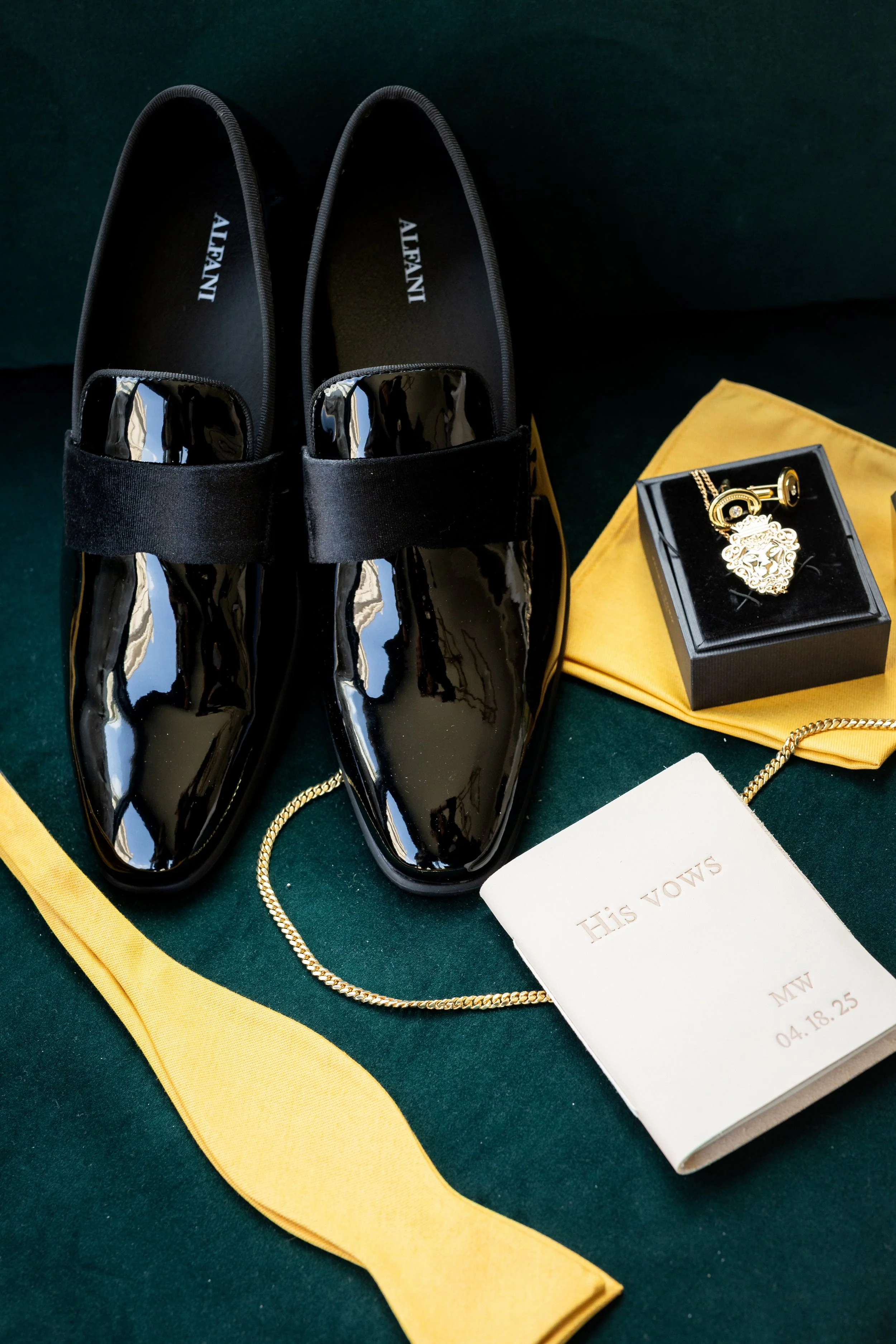 Carnegie Museum Wedding Pictures-29.jpg