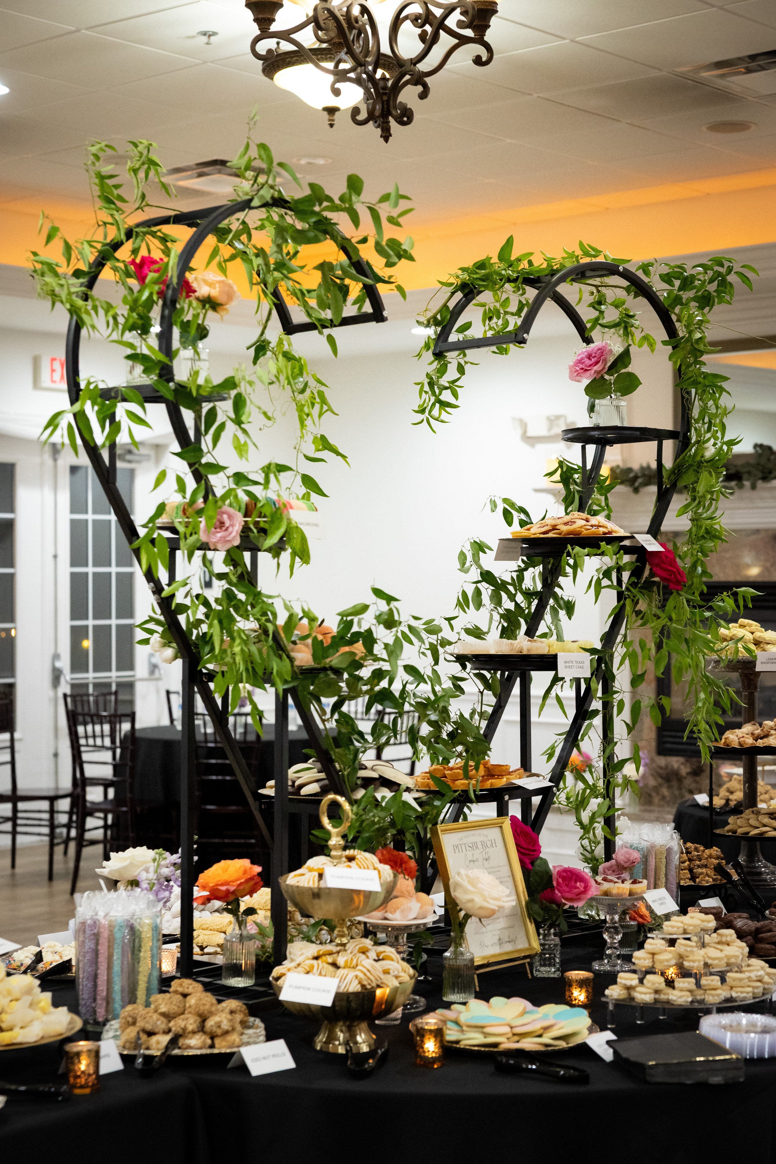 Twelve Oaks Mansion Wedding Pictures-64.jpg