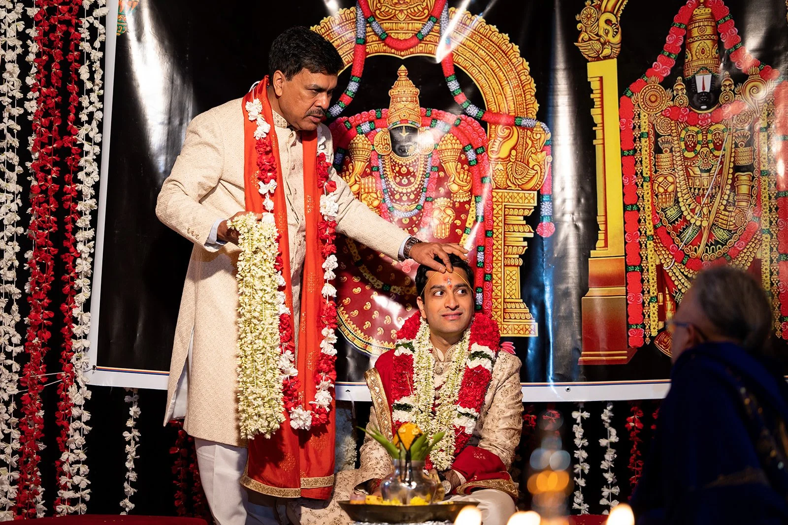 South+Asian+Indian+Wedding+Ceremony+Varmal+Saptapadi+Jaimala+Adam+Michaels+Photography+Pittsburgh+Wedding+Photography-17.jpg