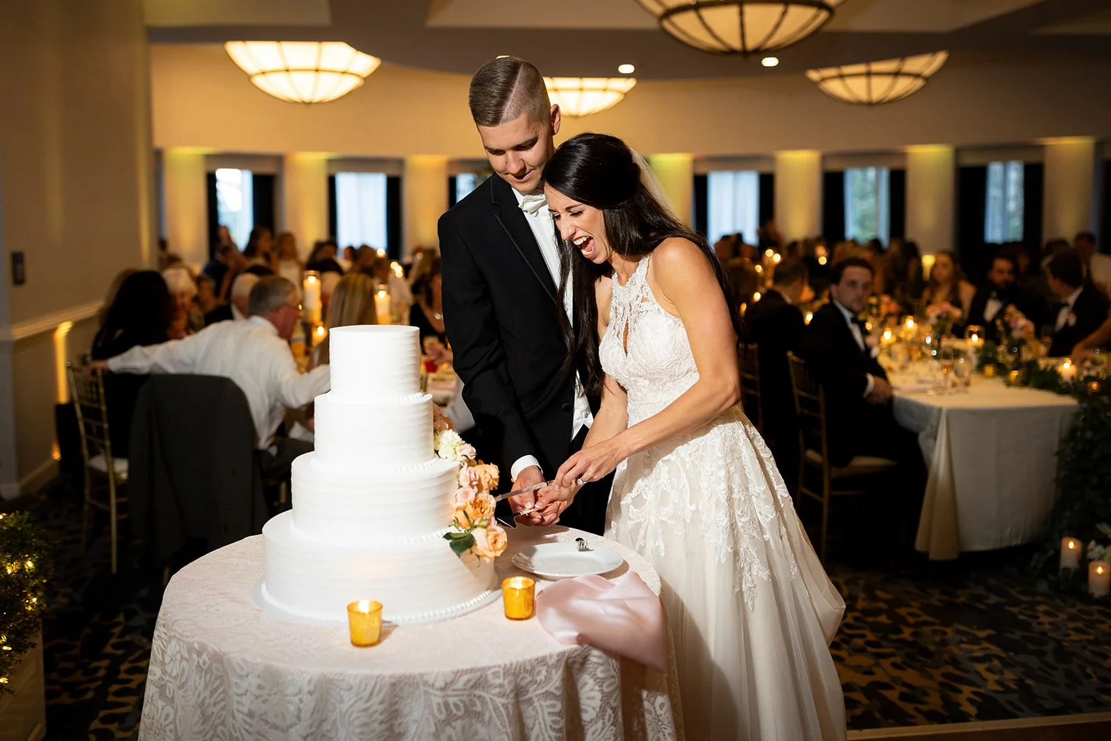 The+Crowne+Plaza+at+Playhouse+Square+Cleveland+Ohio+Wedding+Photography+Adam+Michaels+Photography+Pittsburgh+Wedding+Photography-60.jpg