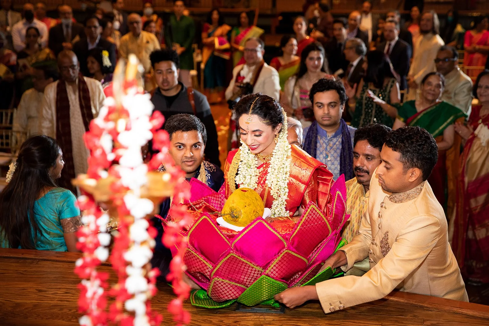 South+Asian+Indian+Wedding+Ceremony+Varmal+Saptapadi+Jaimala+Adam+Michaels+Photography+Pittsburgh+Wedding+Photography-7.jpg