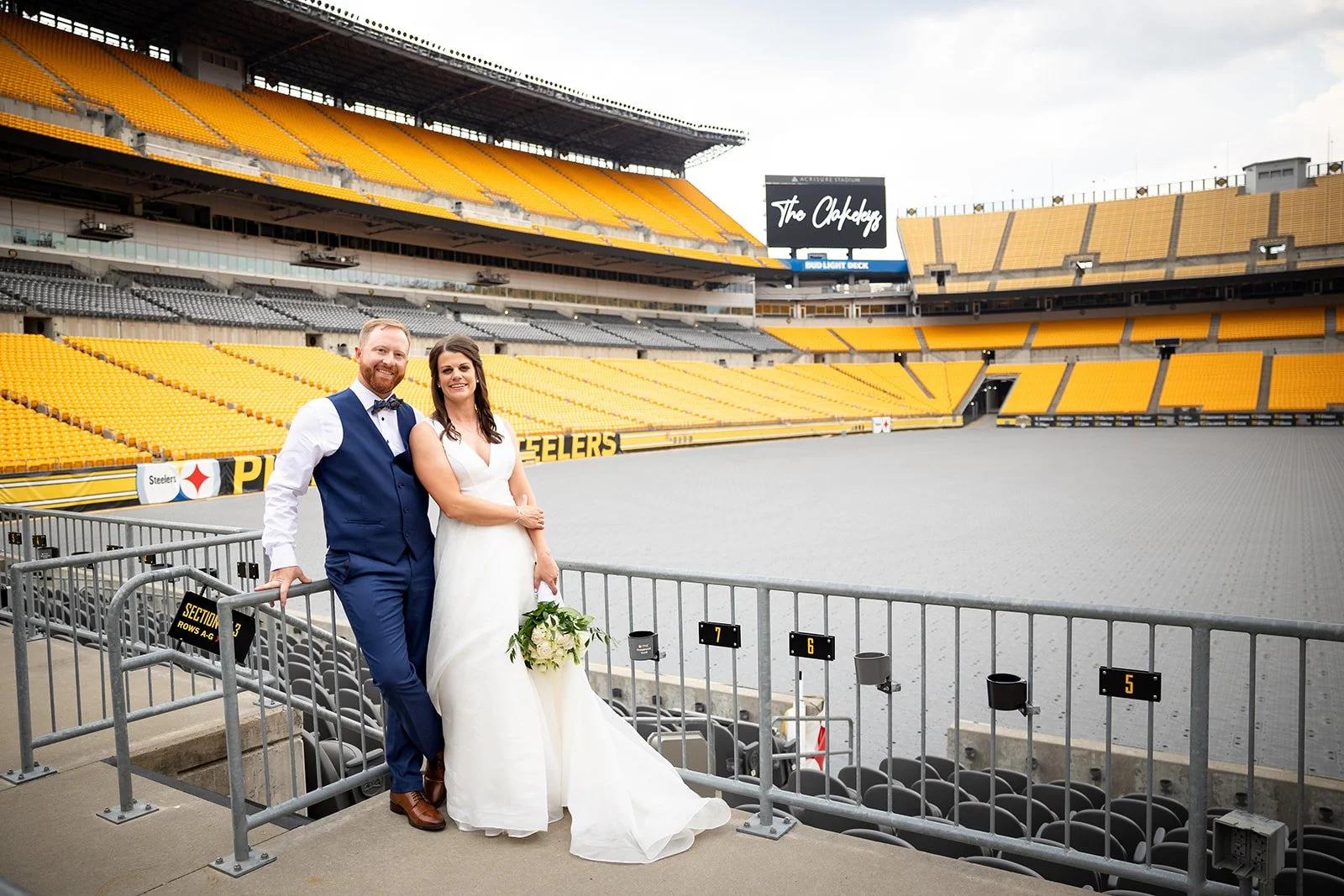 Acrisure+Stadium+Heinz+Field+Wedding+Photography+Adam+Michaels+Photography+Pittsburgh+Wedding+Photography-1.jpg