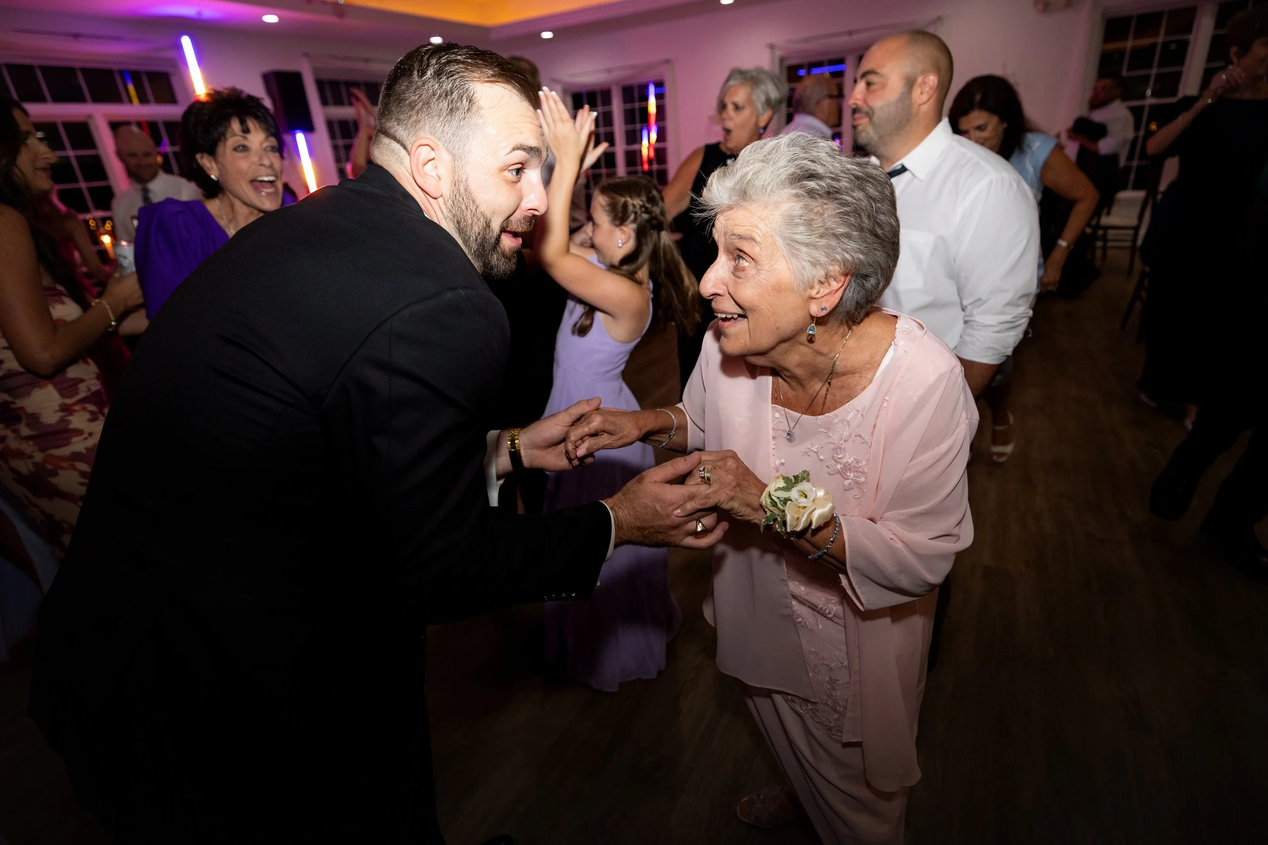 Twelve Oaks Mansion Wedding Pictures-90.jpg