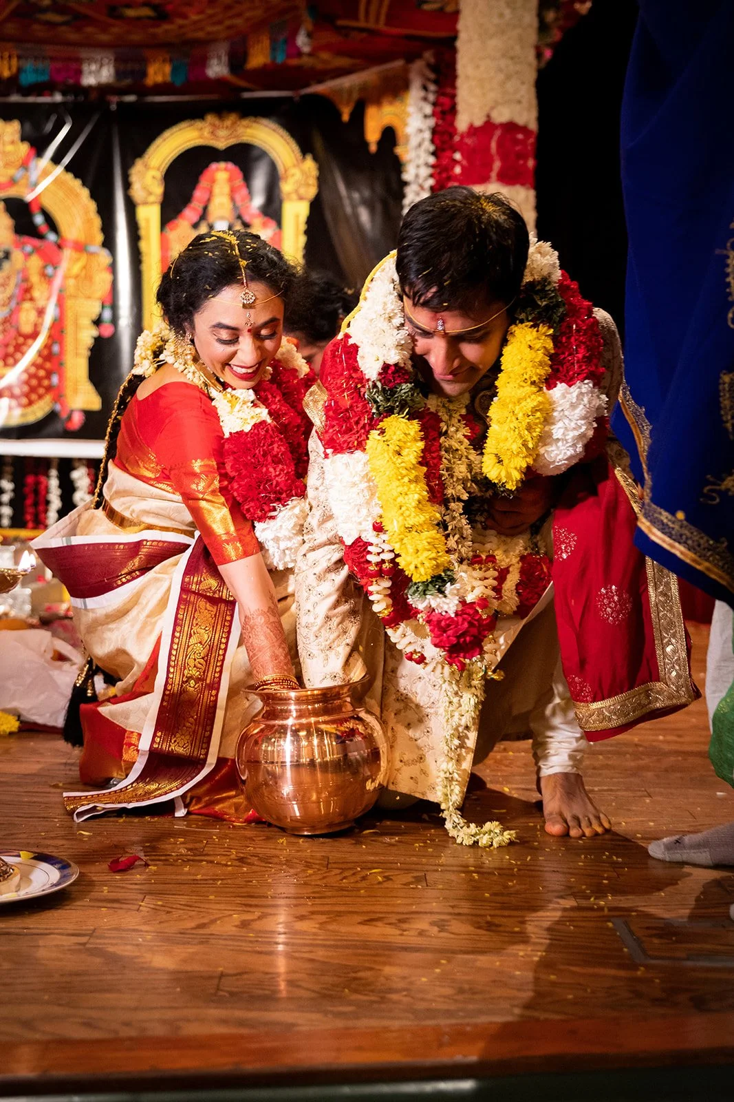 South+Asian+Indian+Wedding+Ceremony+Varmal+Saptapadi+Jaimala+Adam+Michaels+Photography+Pittsburgh+Wedding+Photography-61.jpg