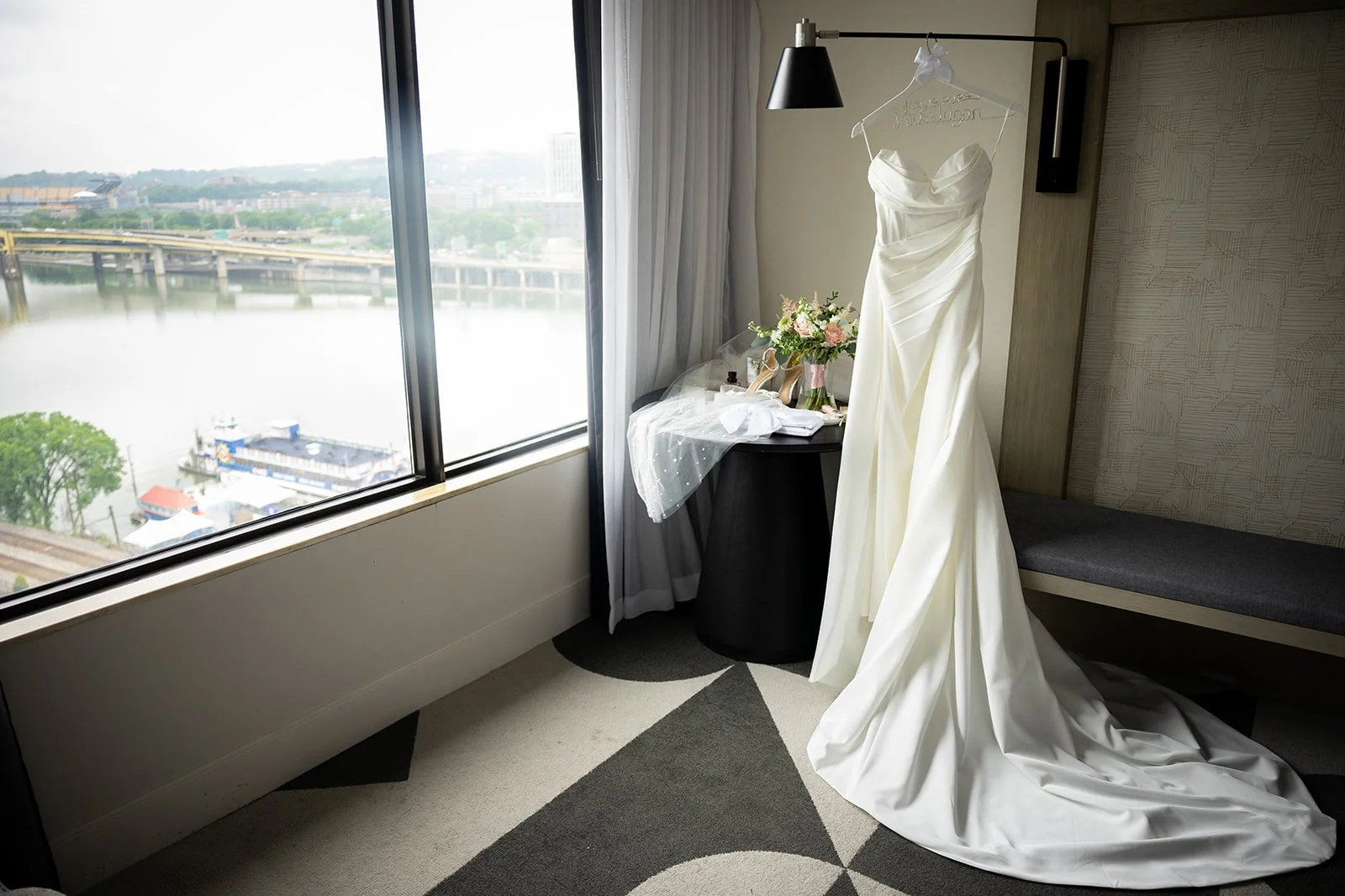 Sheraton+Station+Square+Adam+Michaels+Photography+Pittsburgh+Wedding+Photography-10.jpg