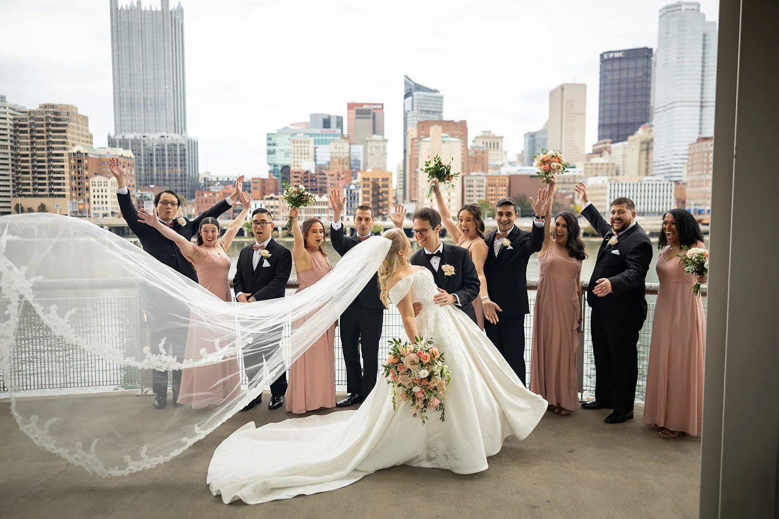 Sheraton+Station+Square+Adam+Michaels+Photography+Pittsburgh+Wedding+Photography-17.jpg