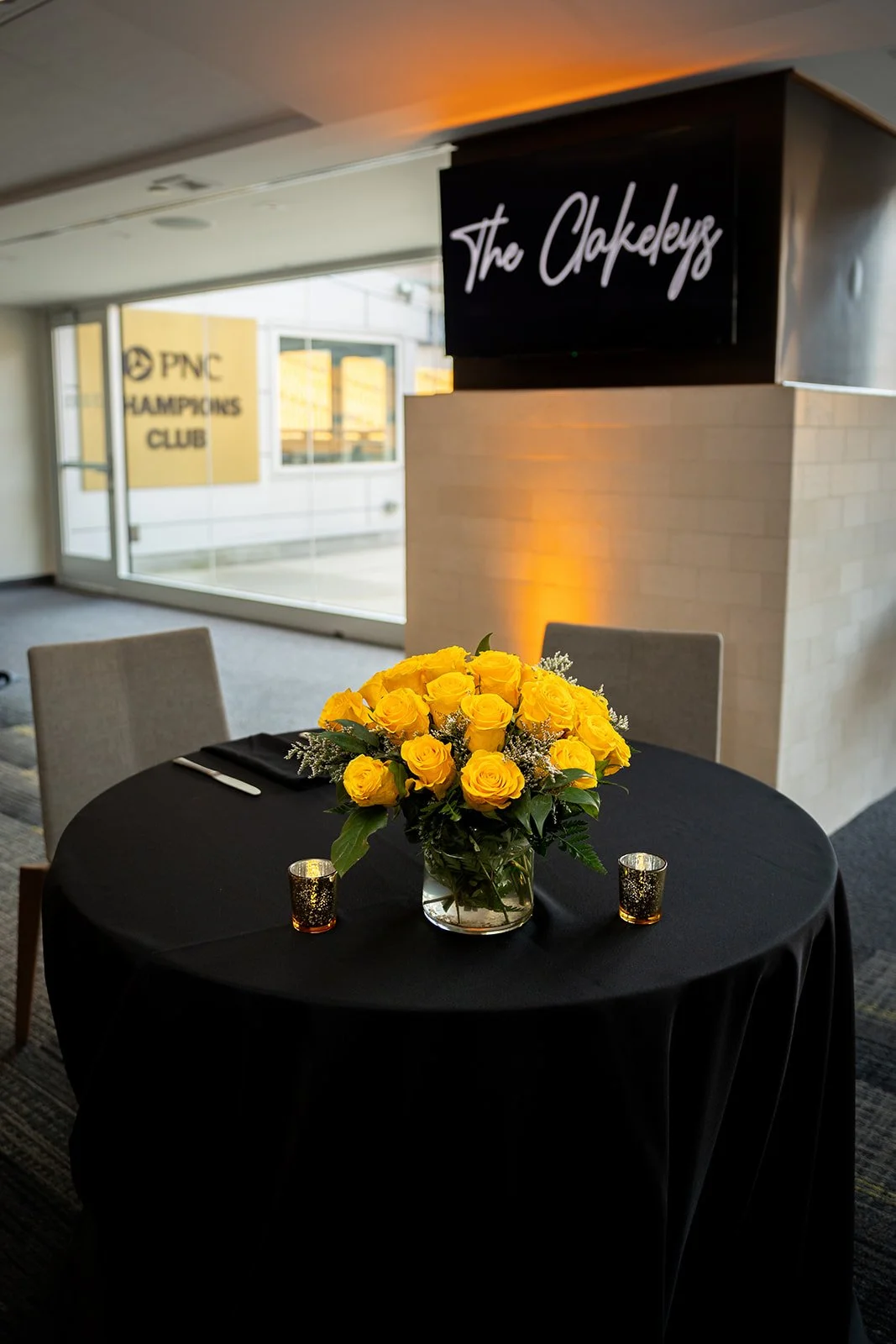 Acrisure+Stadium+Heinz+Field+Wedding+Photography+Adam+Michaels+Photography+Pittsburgh+Wedding+Photography-35.jpg