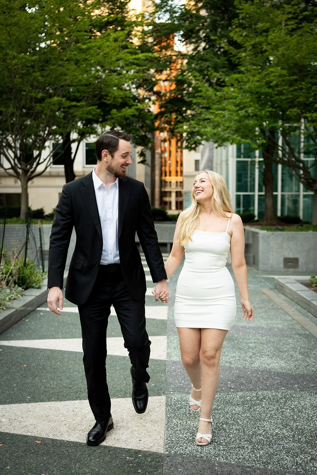 Mellon+Square+Mellon+Green+Pittsburgh+Engagement+Photography+Adam+Michaels+Photography-5.jpg