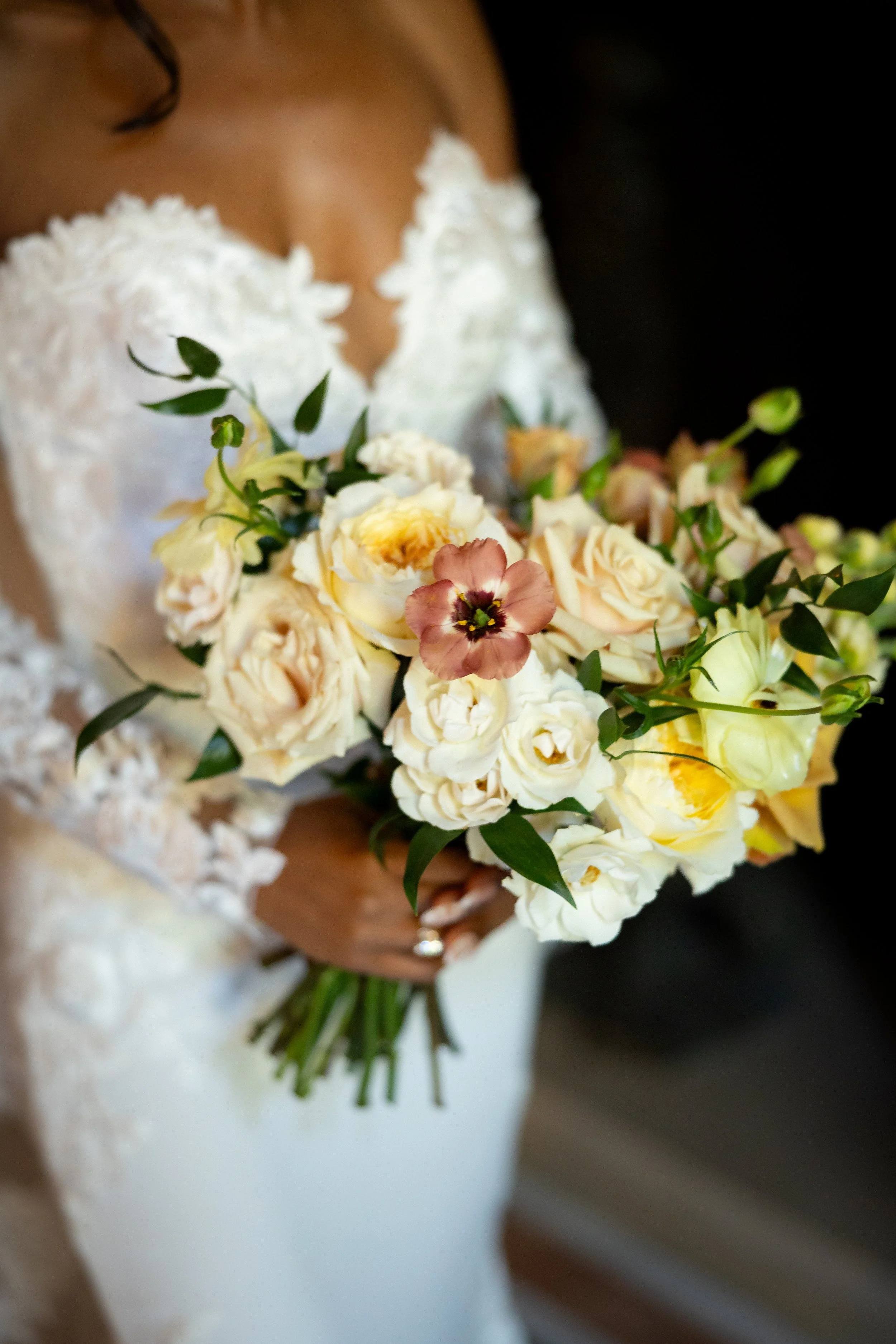 Carnegie Museum Wedding Pictures-15.jpg