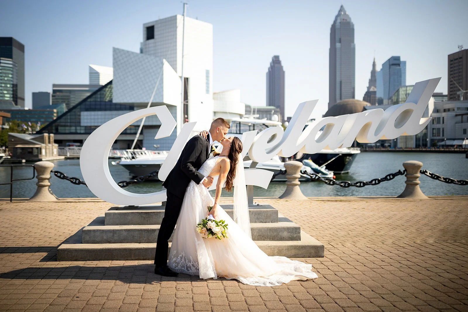 The+Crowne+Plaza+at+Playhouse+Square+Cleveland+Ohio+Wedding+Photography+Adam+Michaels+Photography+Pittsburgh+Wedding+Photography-105.jpg