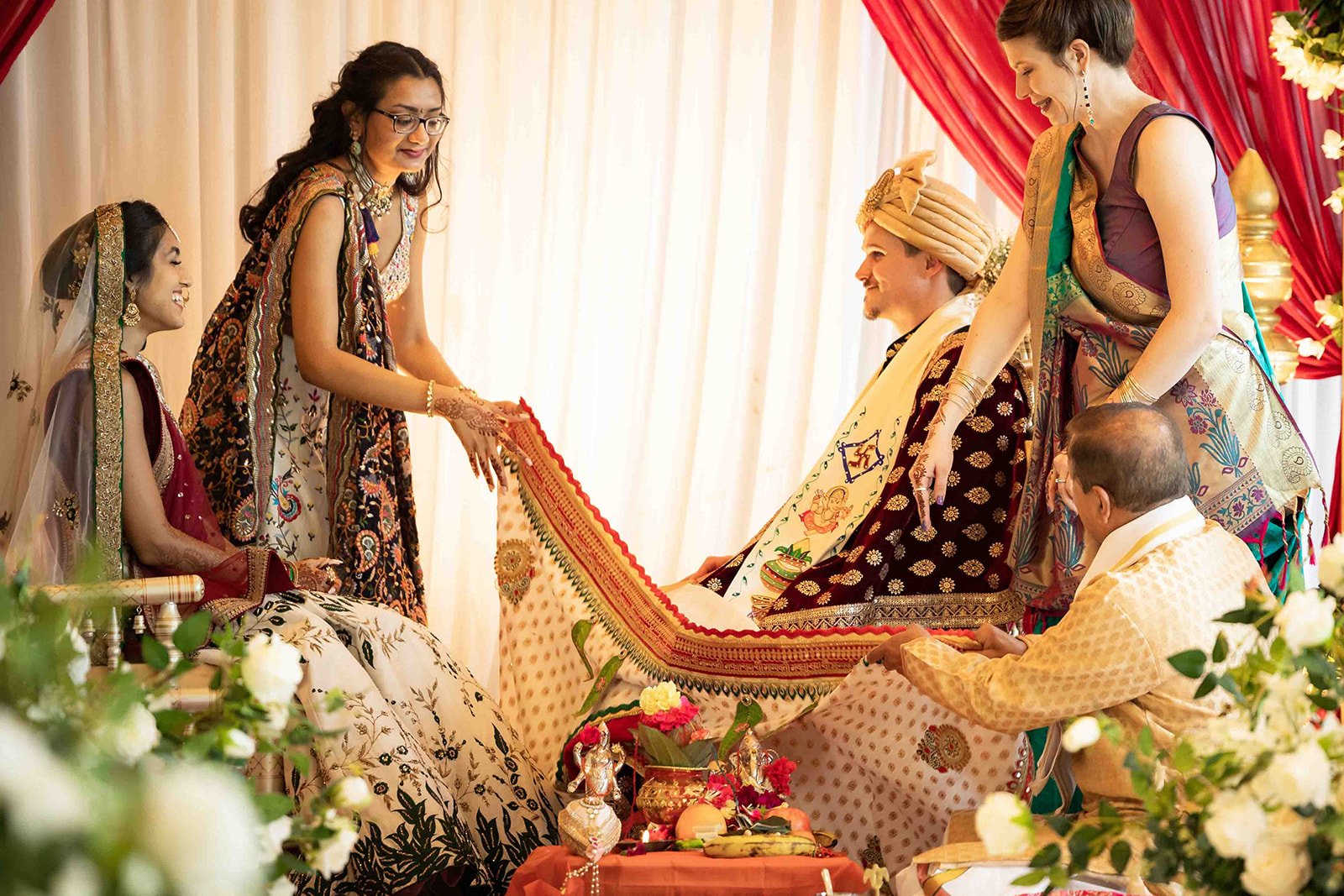 South+Asian+Indian+Wedding+Ceremony+Varmal+Saptapadi+Jaimala+Adam+Michaels+Photography+Pittsburgh+Wedding+Photography-78.jpg