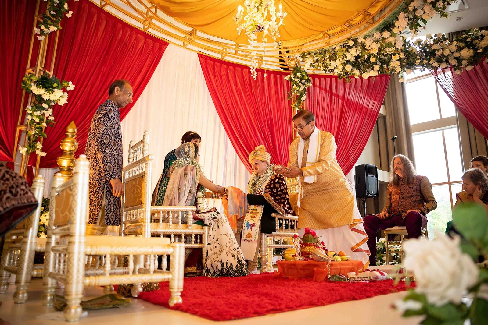 South+Asian+Indian+Wedding+Ceremony+Varmal+Saptapadi+Jaimala+Adam+Michaels+Photography+Pittsburgh+Wedding+Photography-83.jpg