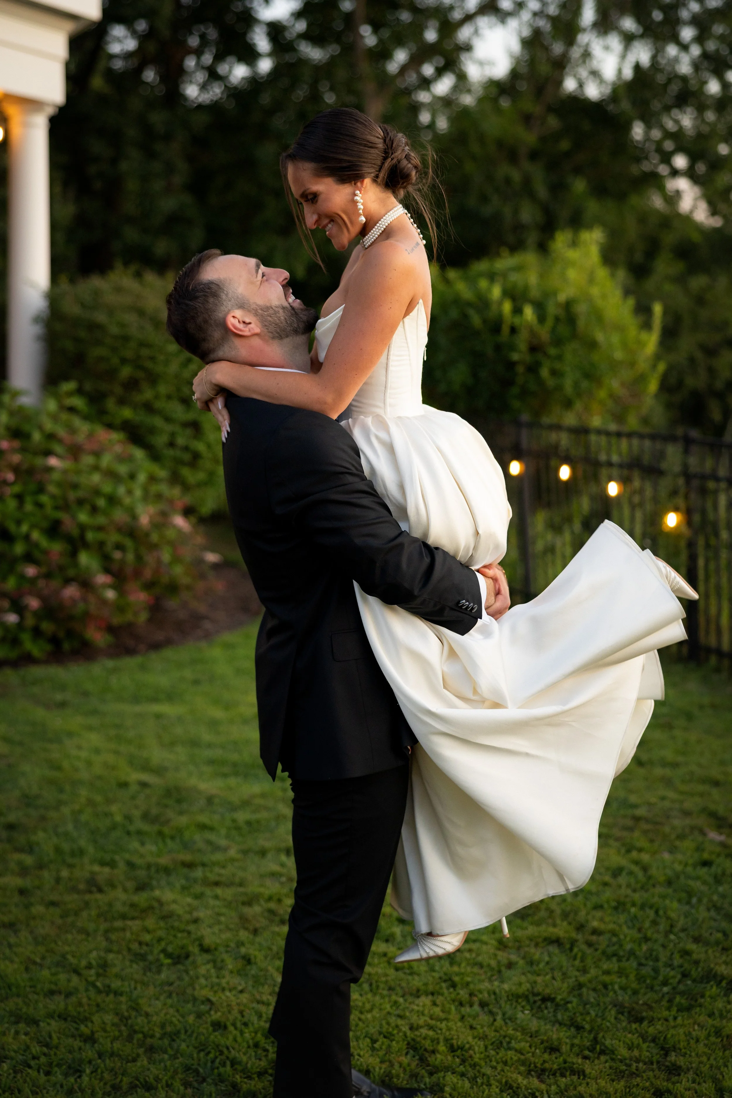 Twelve Oaks Mansion Wedding Pictures-76.jpg