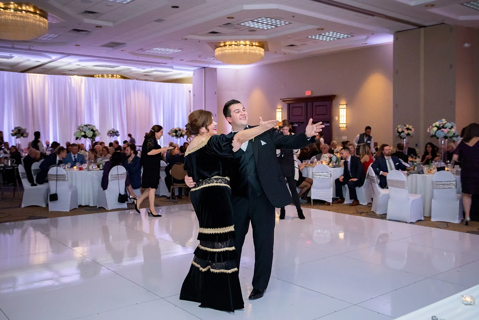 Sheraton+Station+Square+Adam+Michaels+Photography+Pittsburgh+Wedding+Photography-4.jpg