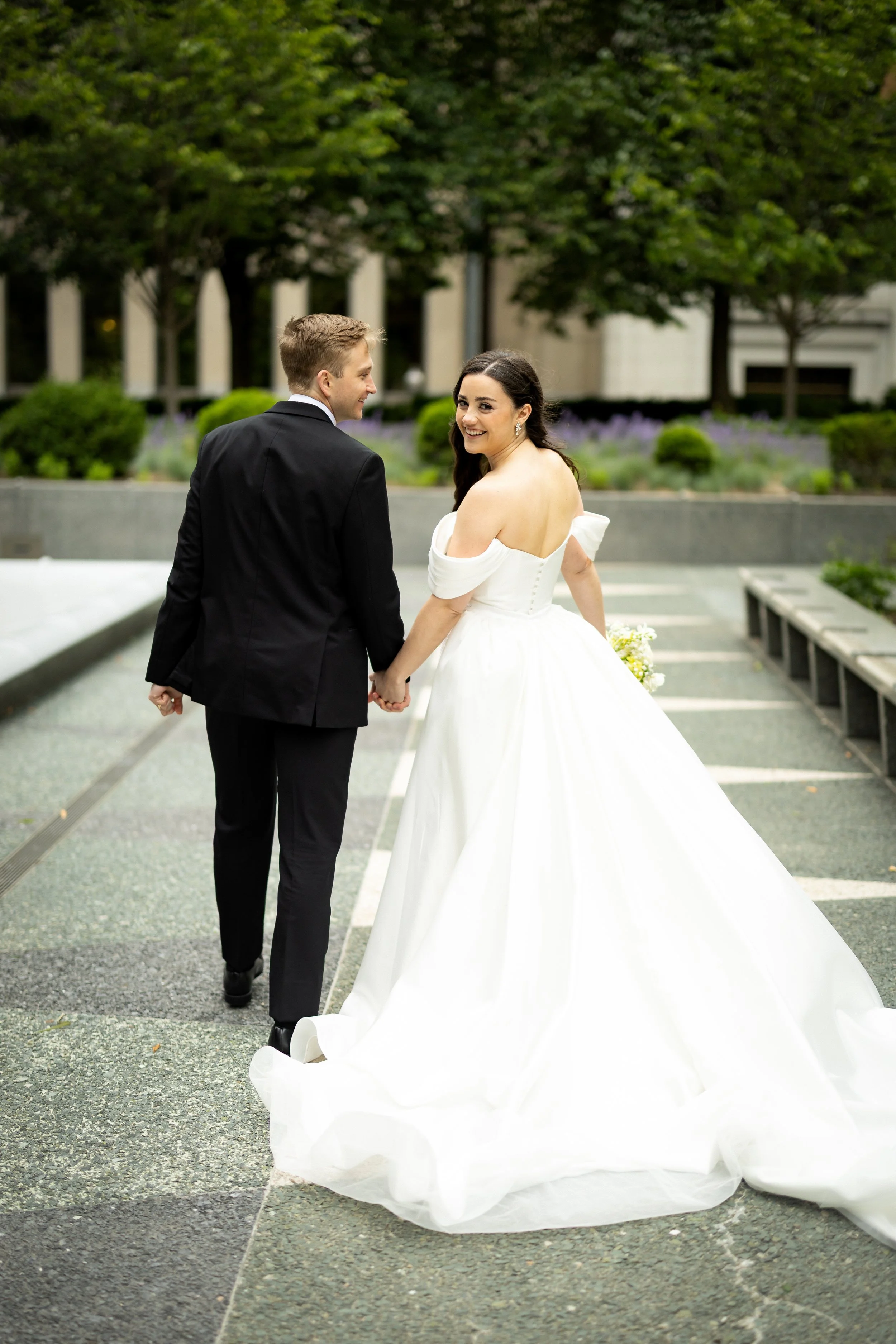 Mellon+Square+Pittsburgh+Downtown+Adam+Michaels+Photography+Pittsburgh+Wedding+Portraits-29.jpg